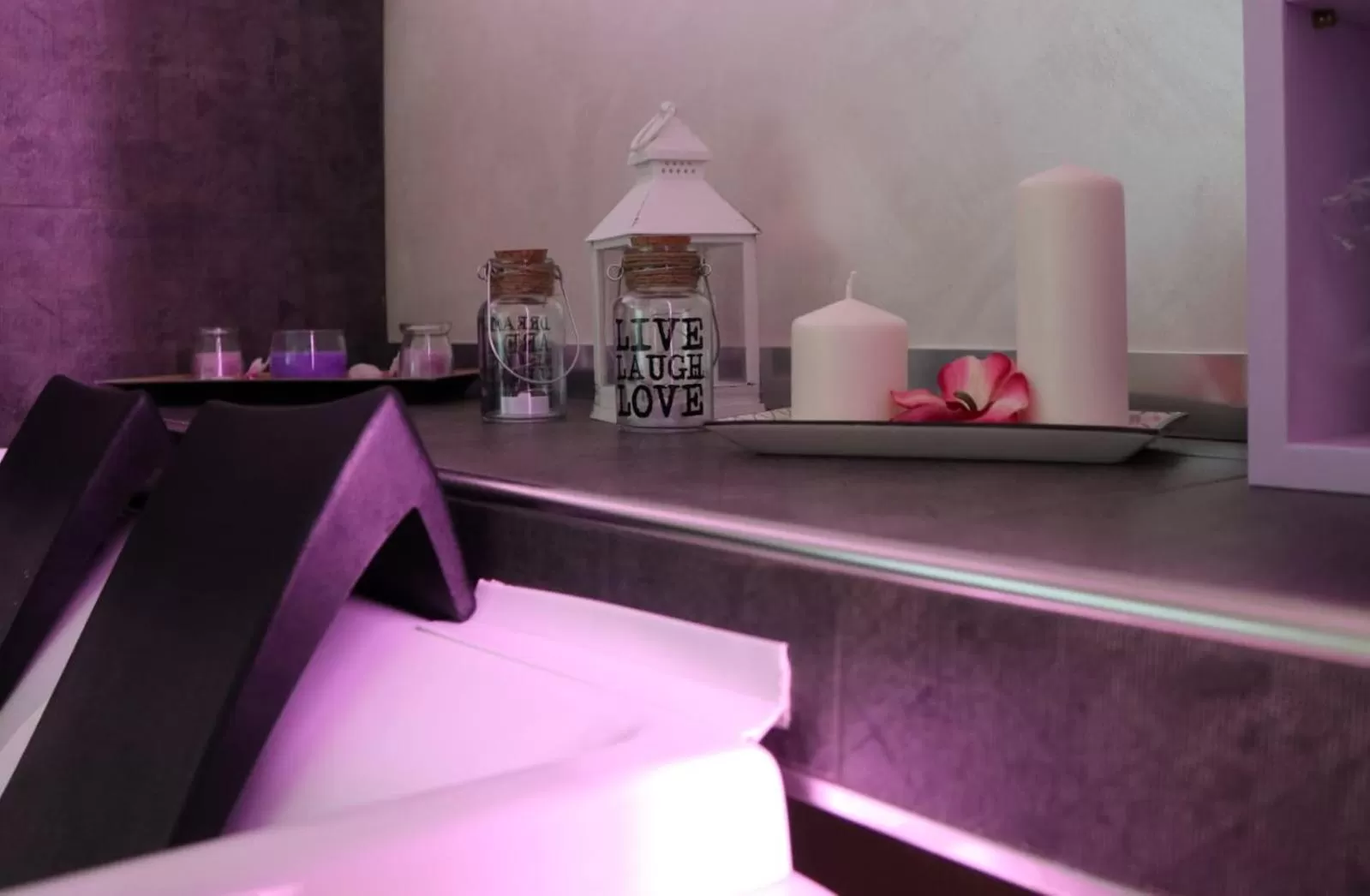 Hot Tub in BellavistaRelax