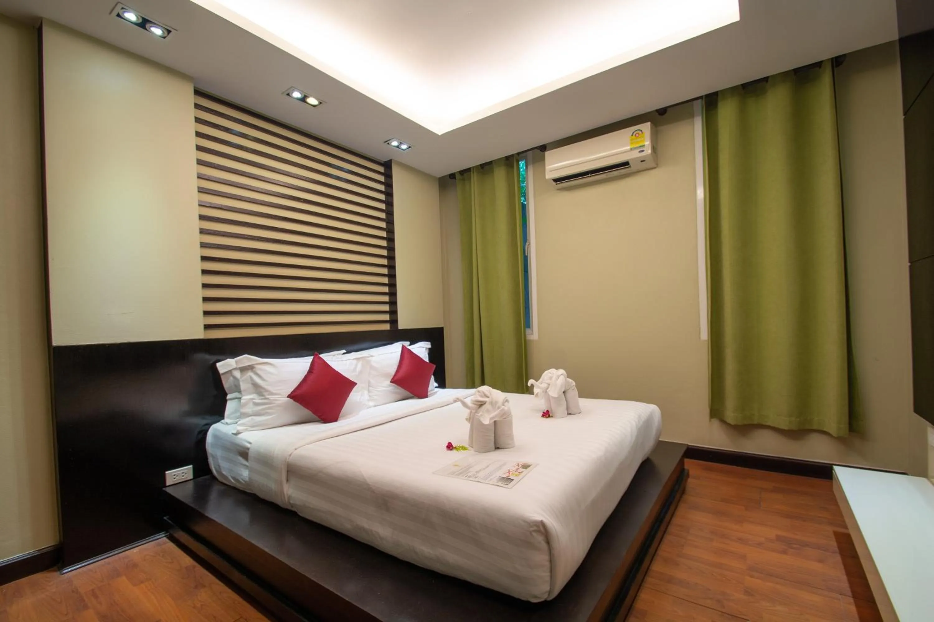 Bed in Peach Blossom Resort & Pool Villa - SHA Plus