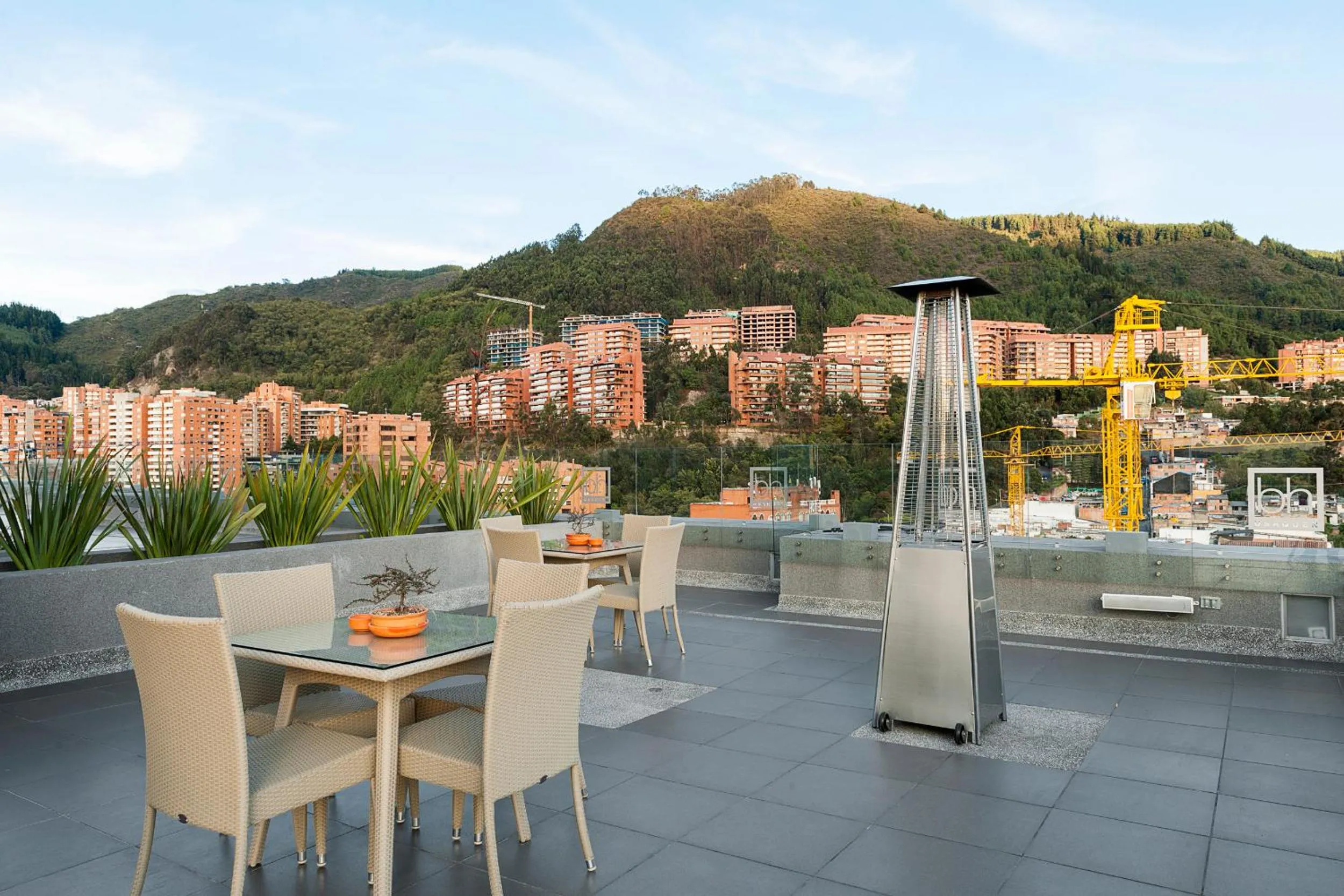 City view in Hotel bh Usaquén