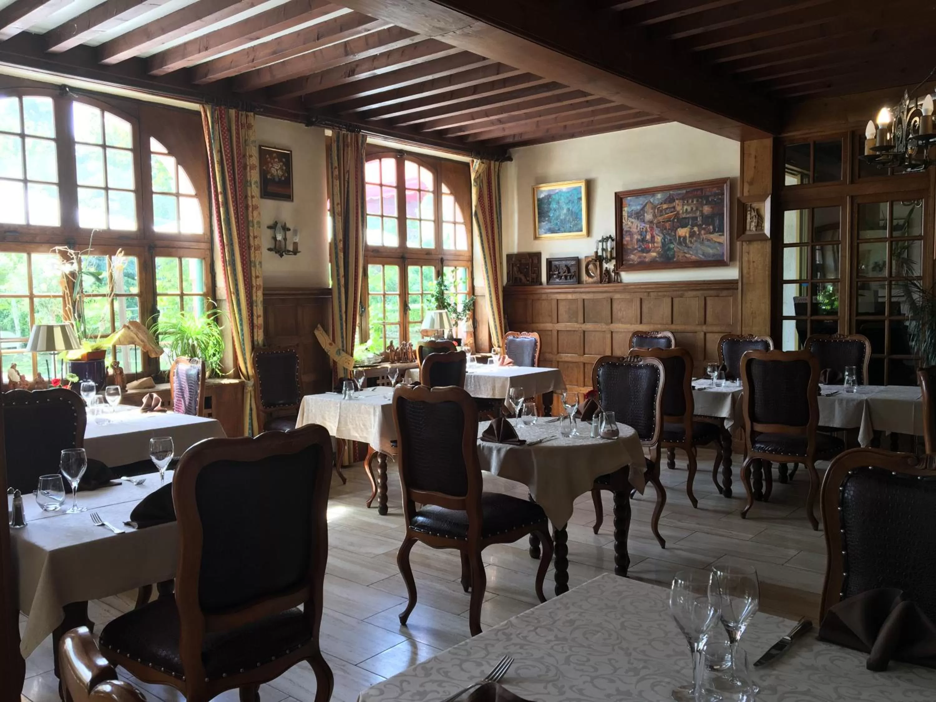 Restaurant/places to eat in Hôtel Le Sauvage