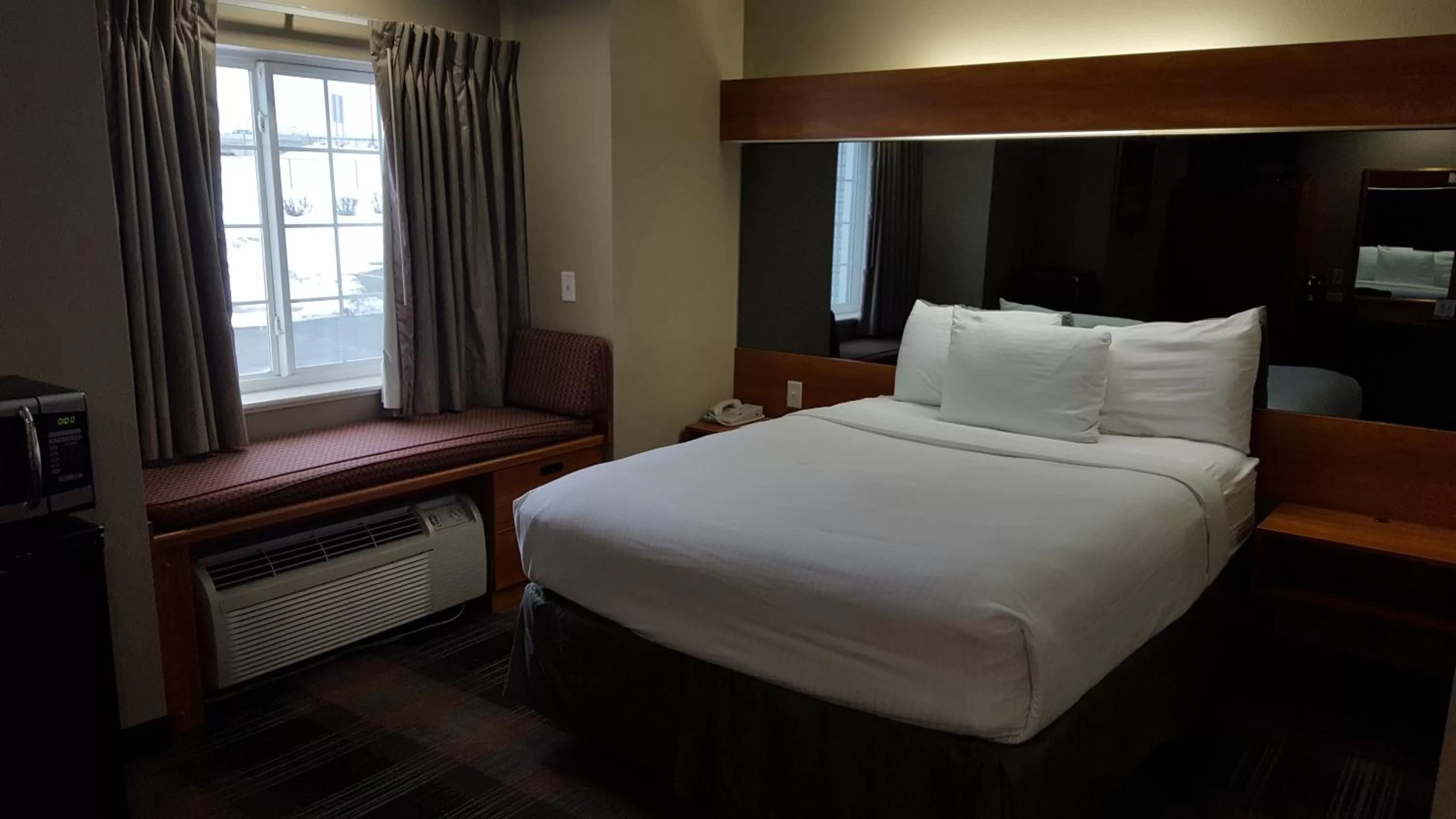 Photo of the whole room, Bed in Microtel Inn & Suites by Wyndham Bozeman