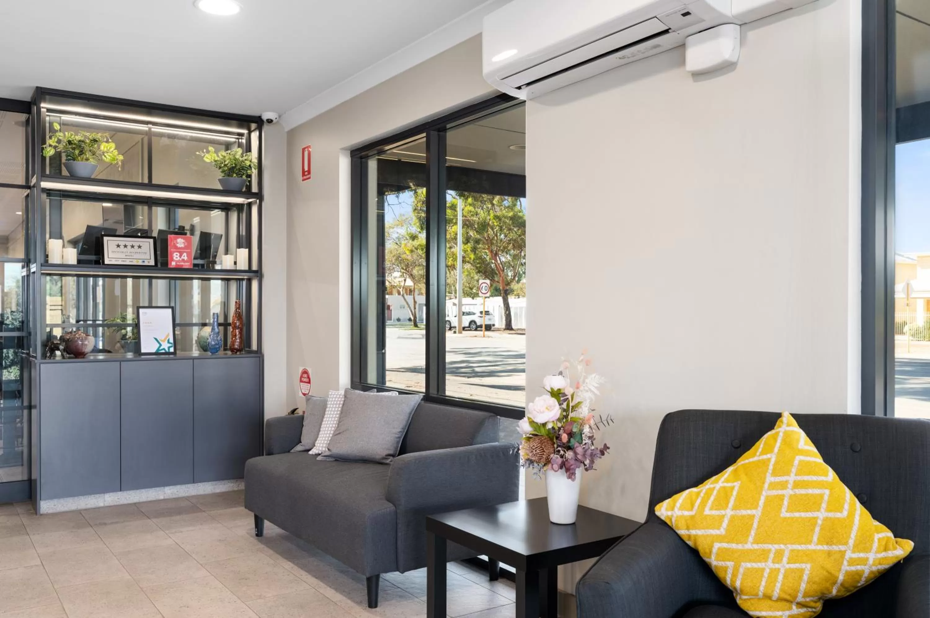 Lobby or reception in The View On Hannans Kalgoorlie