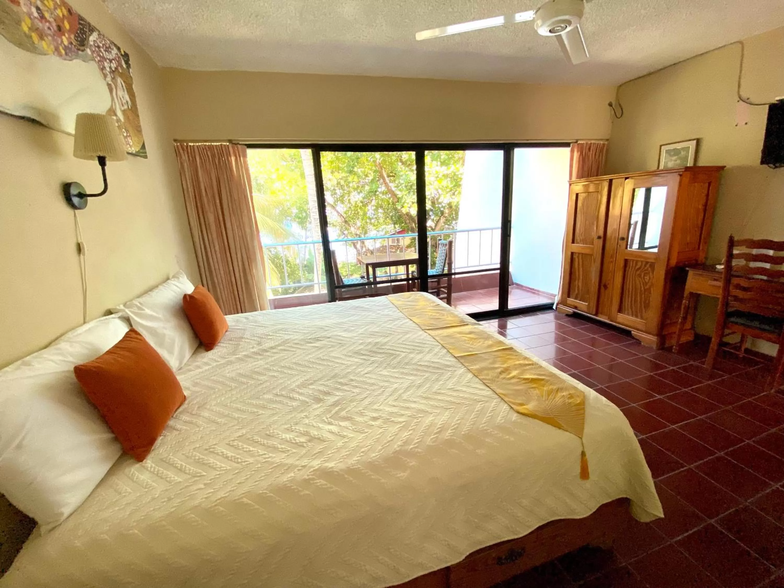 Bed in Hotel Alegria