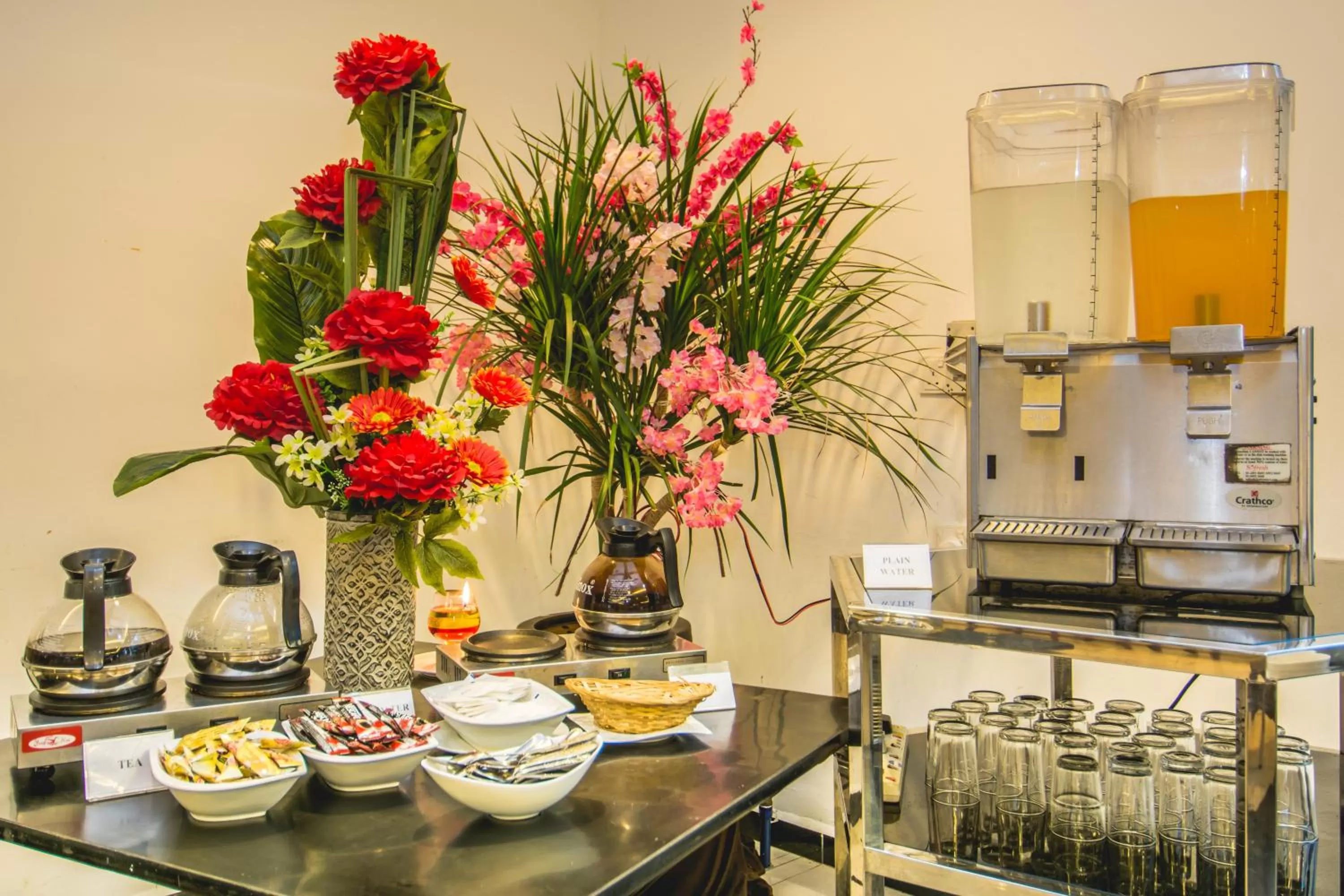 Restaurant/places to eat in Alia Residence Business Resort