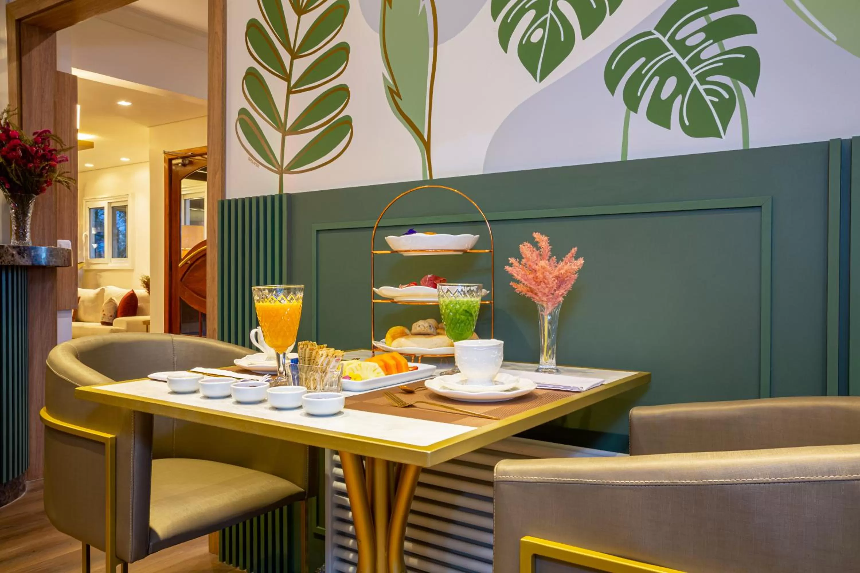 Restaurant/places to eat in Blumen Hotel Boutique