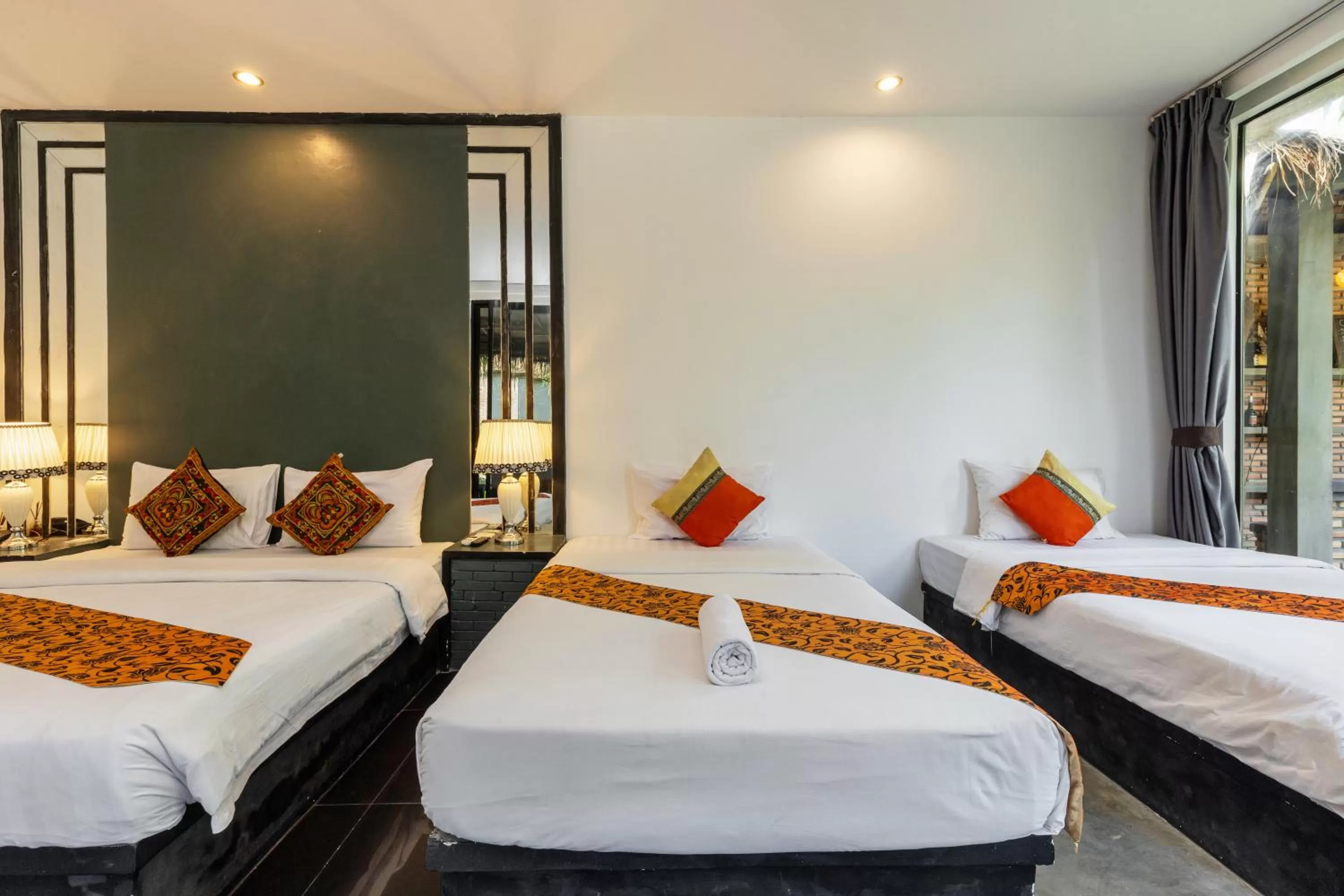 Bedroom, Bed in Maison Gen Angkor