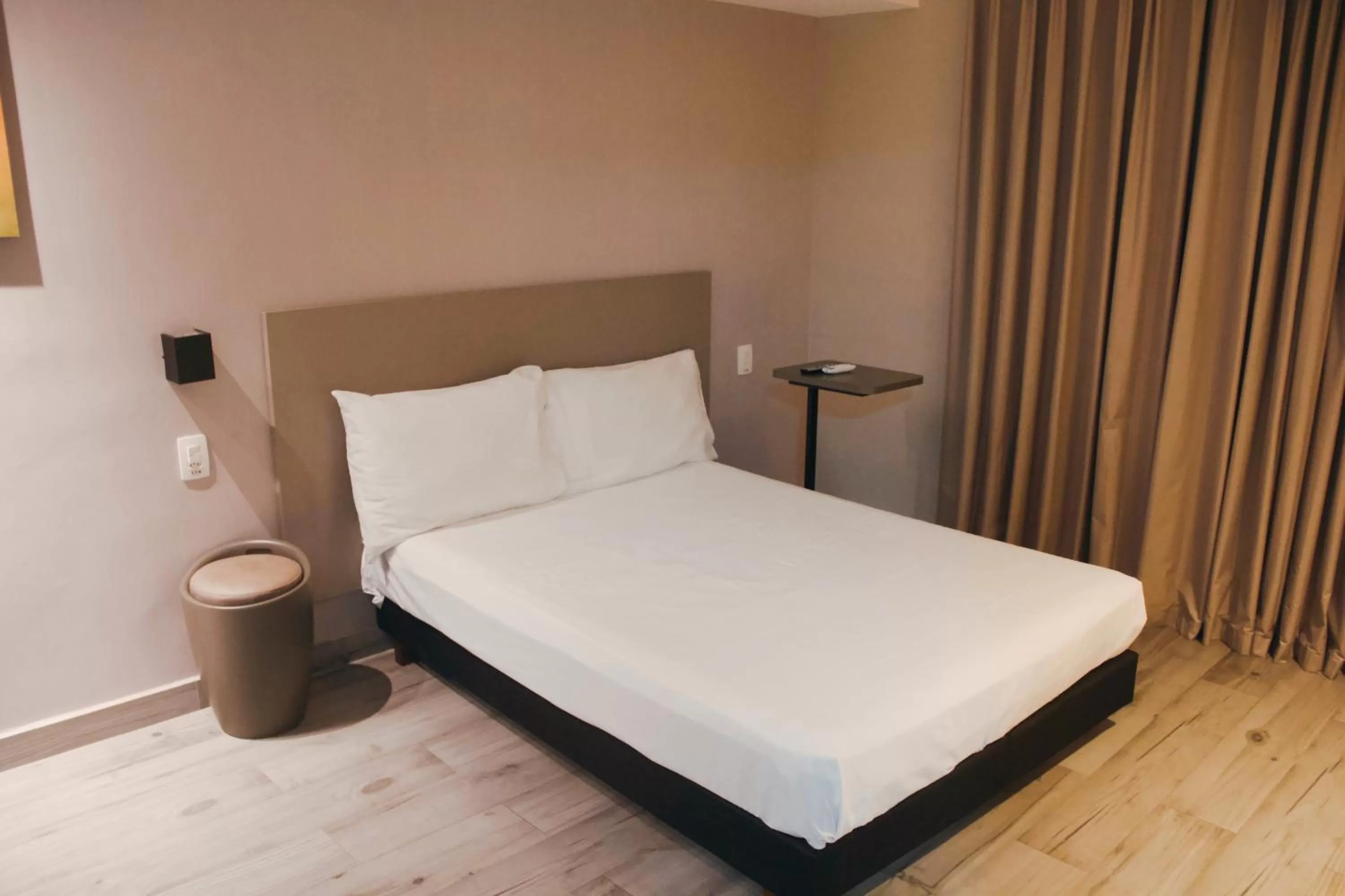 Bedroom, Bed in Íbis Styles Itaúna