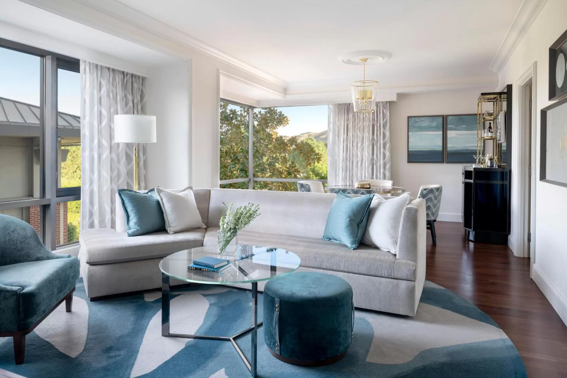 Living room in Four Seasons Hotel Westlake Village