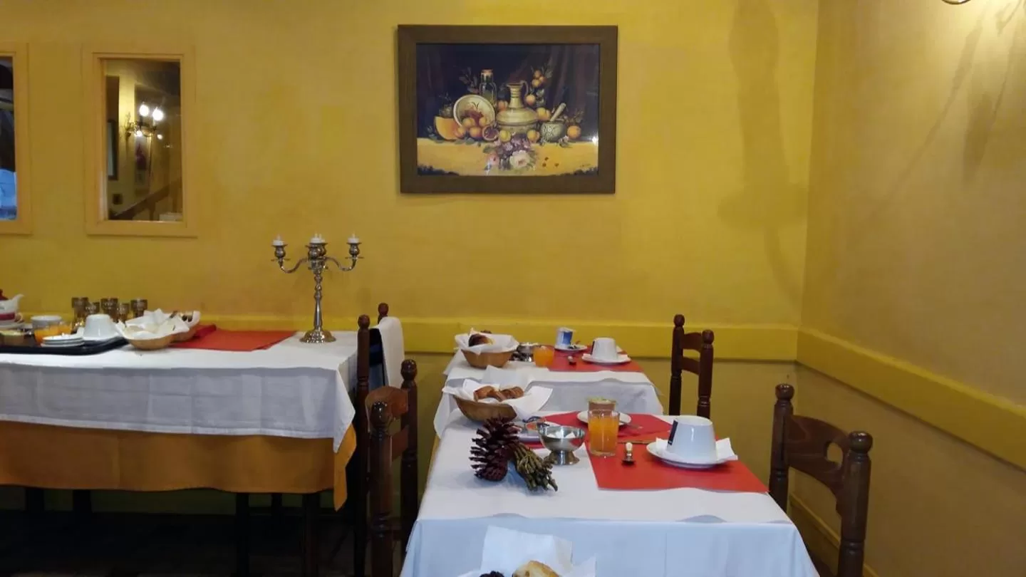 Continental breakfast, Restaurant/Places to Eat in Hôtel Saint Vincent