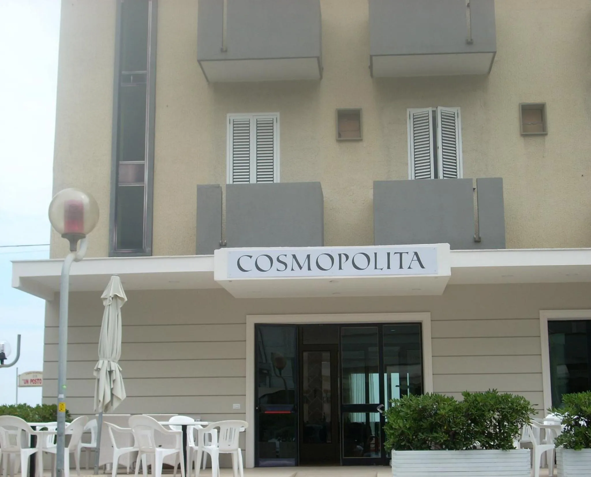 Facade/entrance in Hotel Cosmopolita