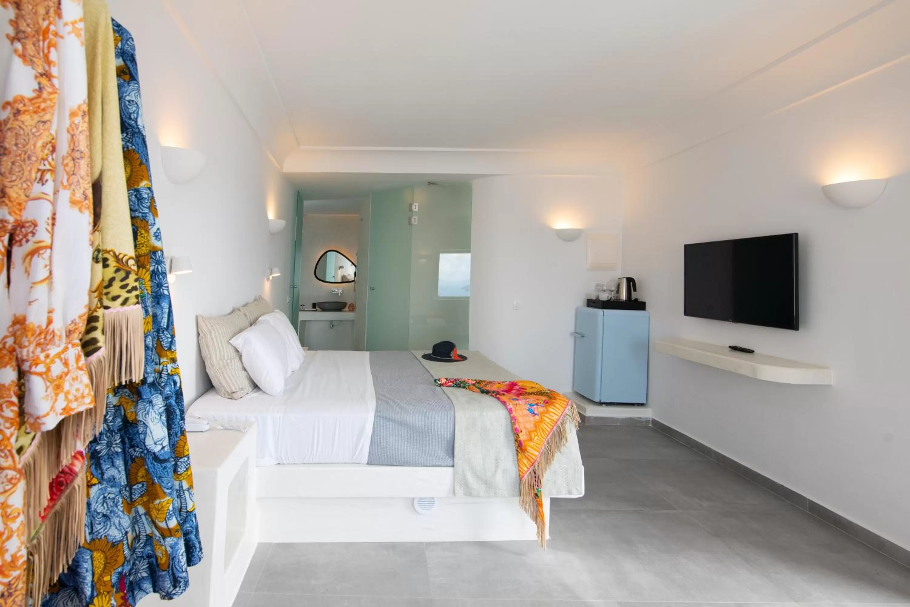 Bed in Caldera Cliff Illusion