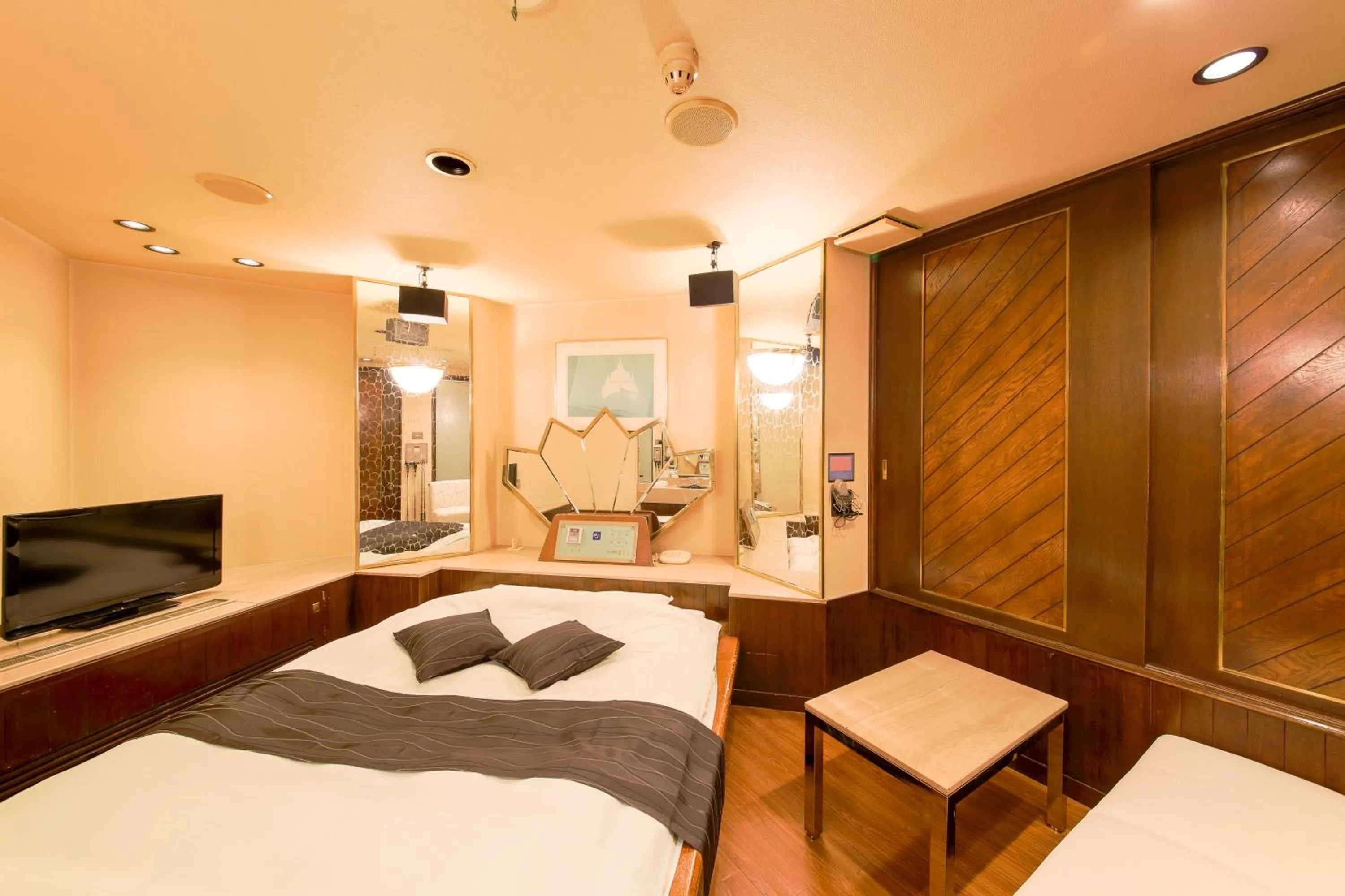 Photo of the whole room, Bed in Hotel Public Jam