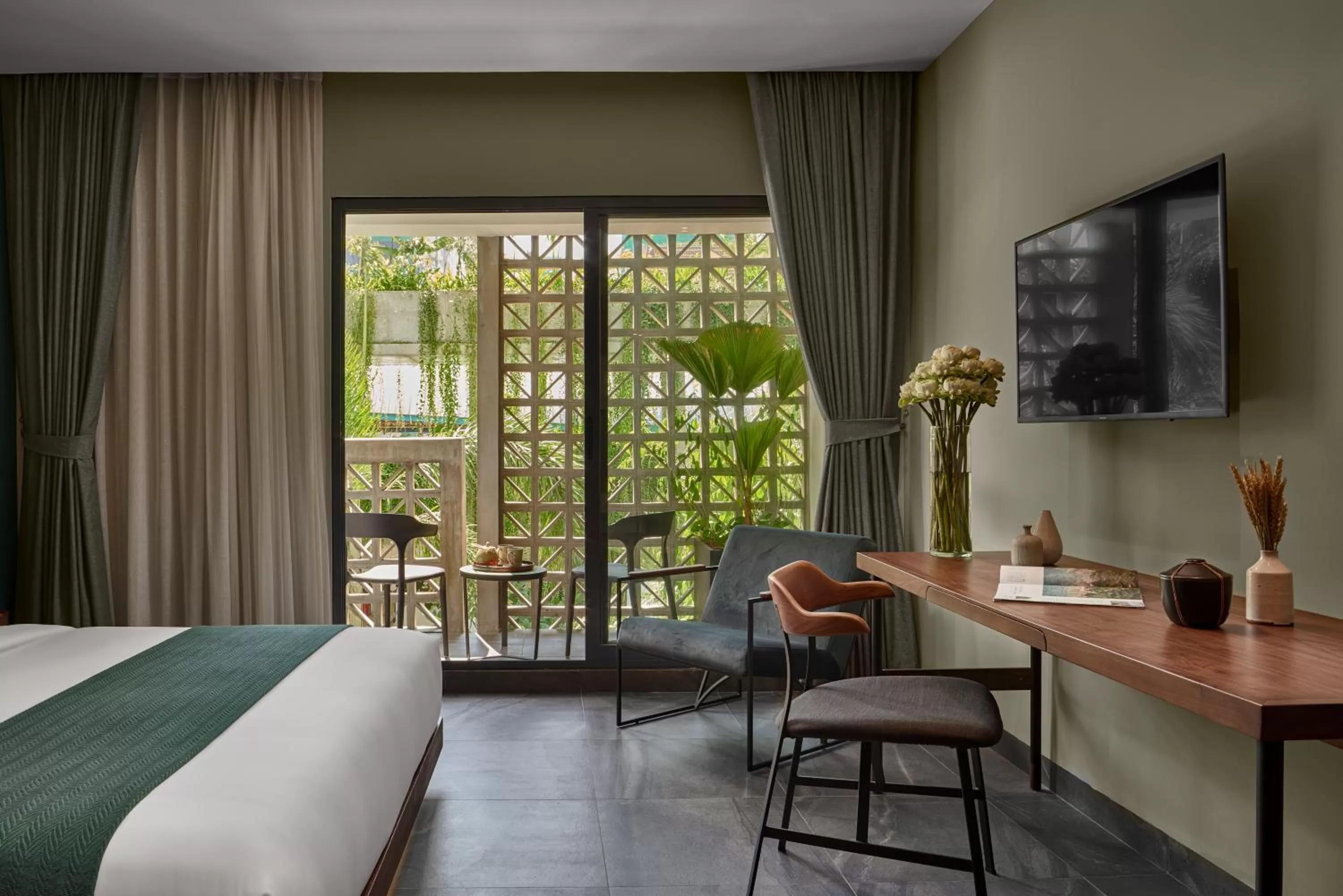 TV and multimedia, Bed in Baitong Hotel & Resort Phnom Penh