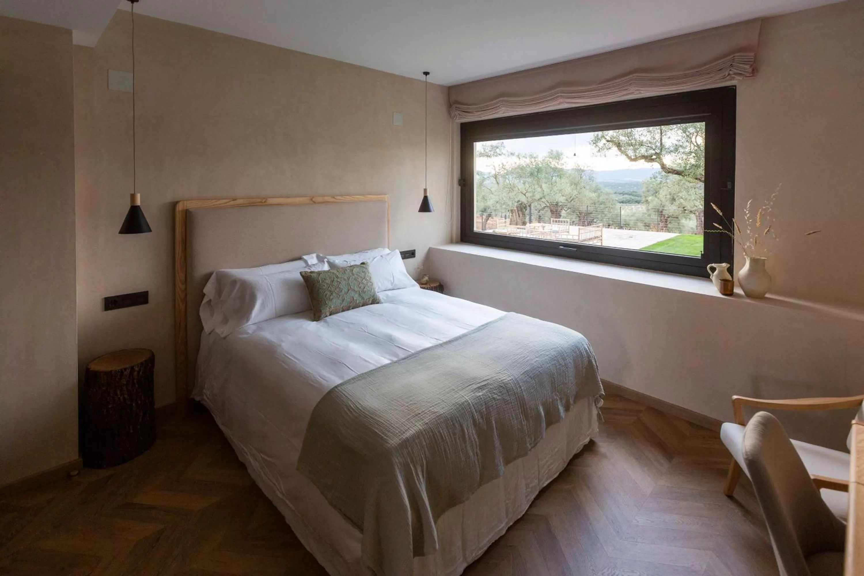 Photo of the whole room, Bed in Hábitat Cigüeña Negra