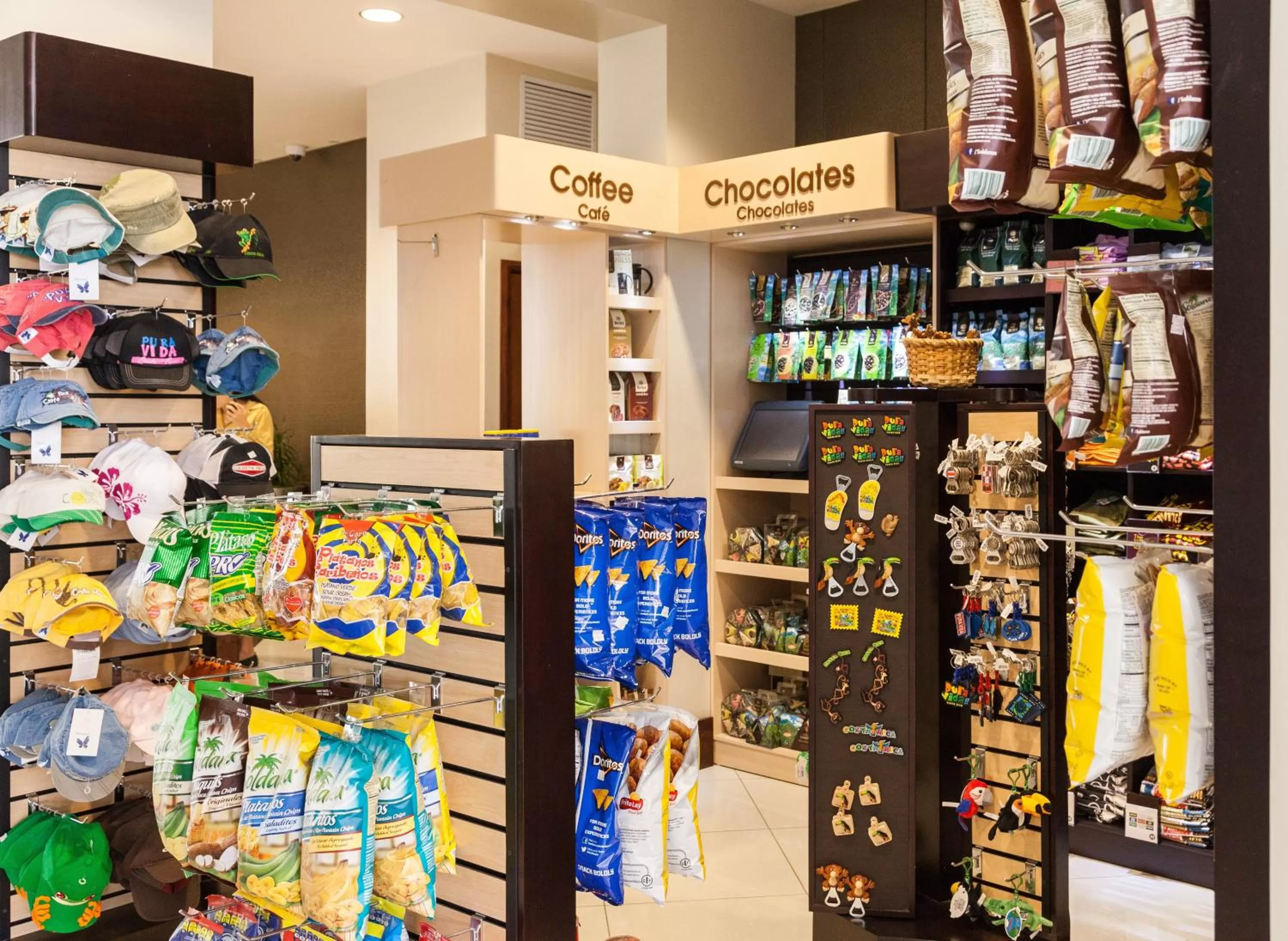 On-site shops in Wyndham Garden San Jose Escazu, Costa Rica