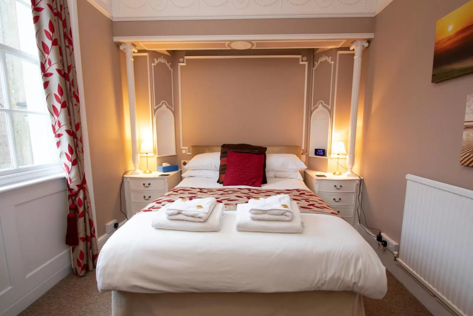 Bedroom, Bed in The Town House