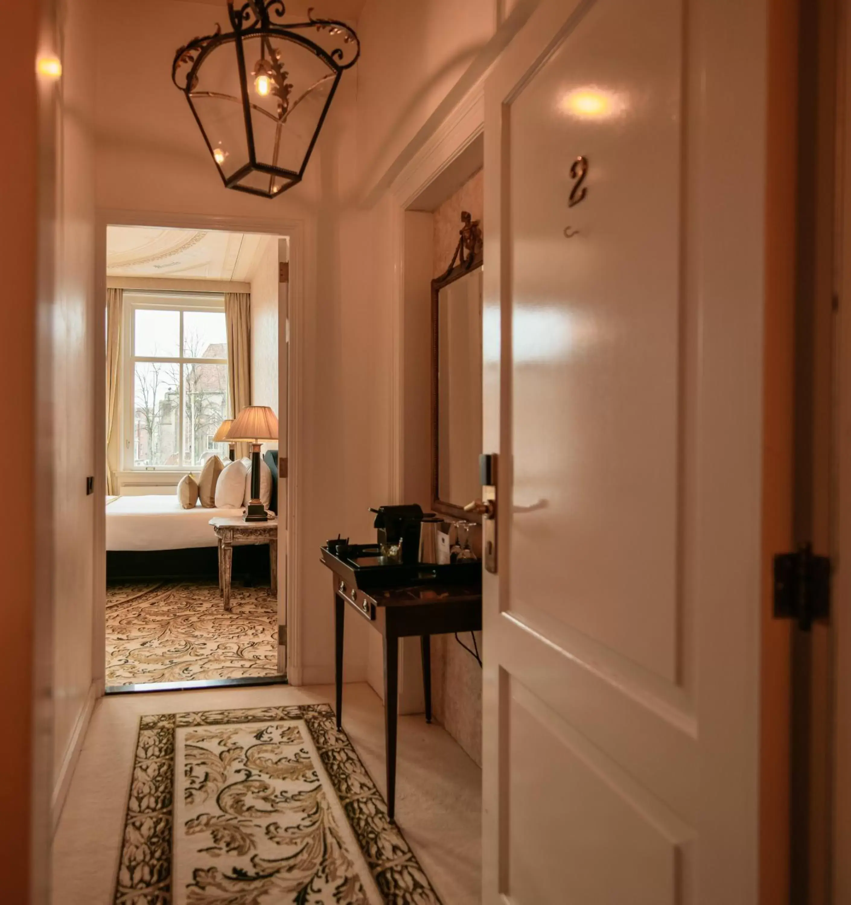 Grand Suite in Grand Boutique Hotel-Restaurant Huis Vermeer Grand Suite in Grand Boutique Hotel-Restaurant Huis Vermeer