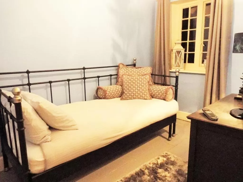 Bedroom, Bed in Old Vicarage B&B