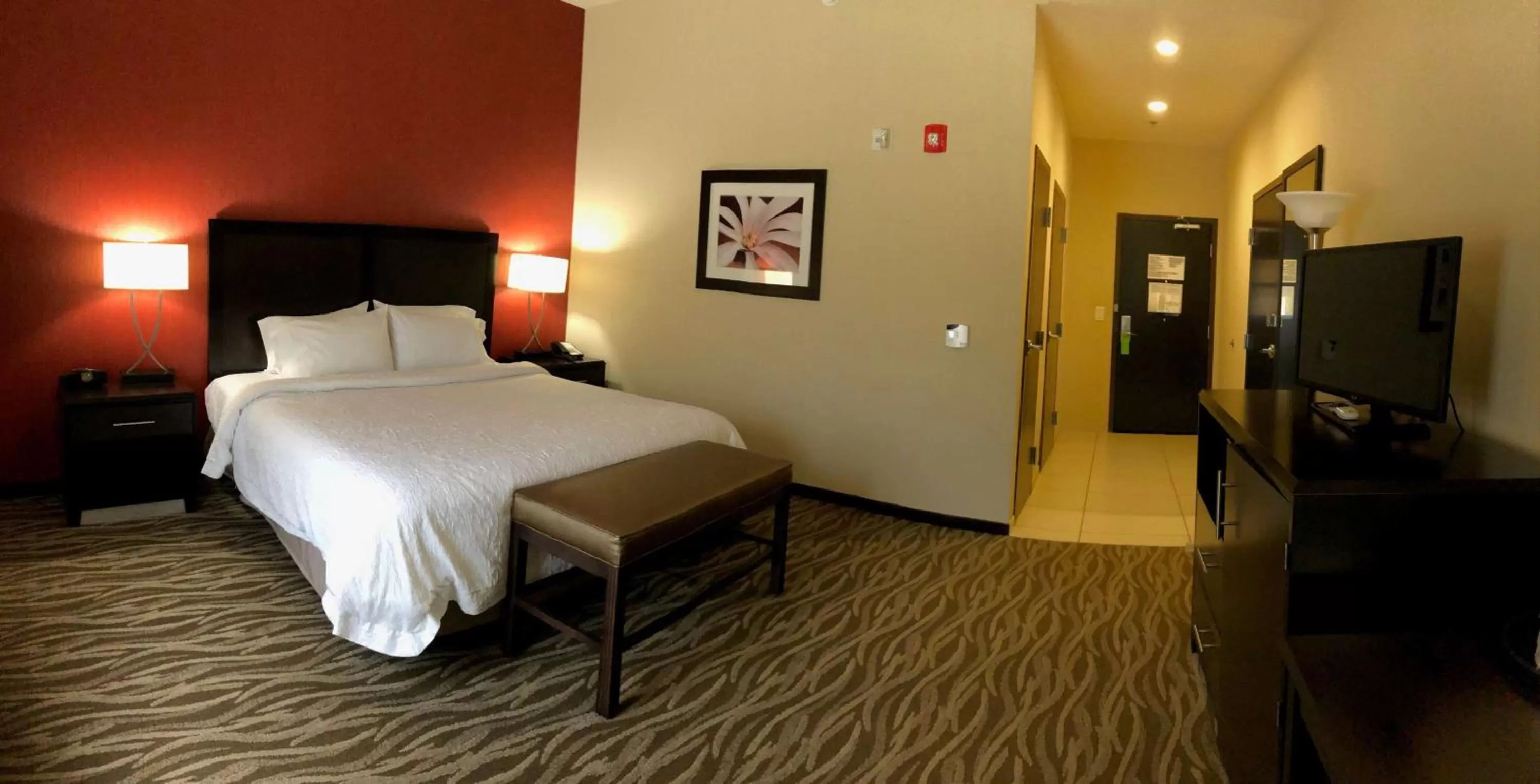 Bedroom, Bed in Hampton Inn Augusta Fort Eisenhower