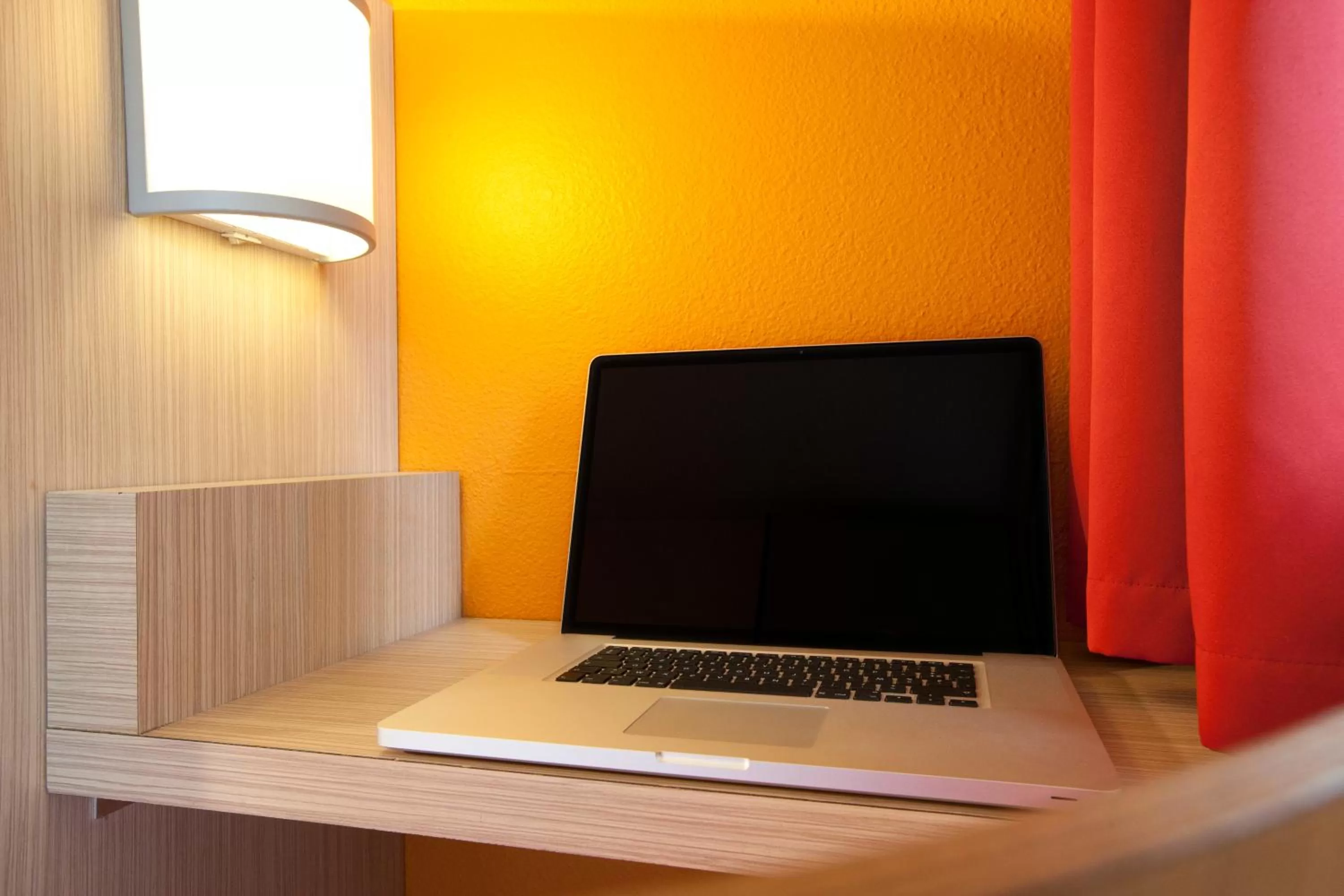 Seating area in Premiere Classe Caen Est - Mondeville