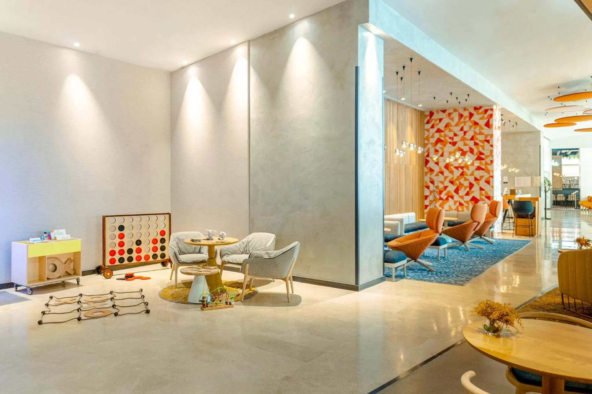 children in Novotel Sevilla