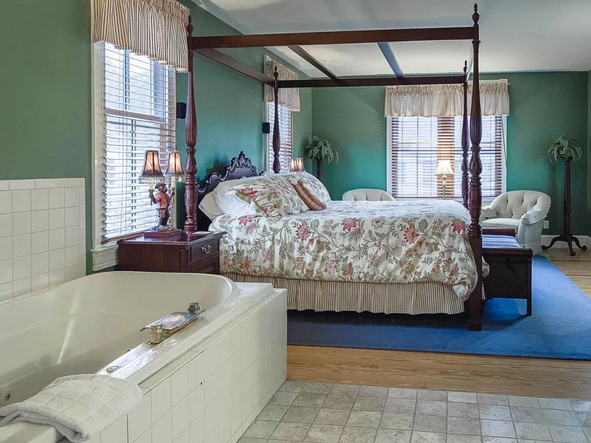 George Brooks House B&B