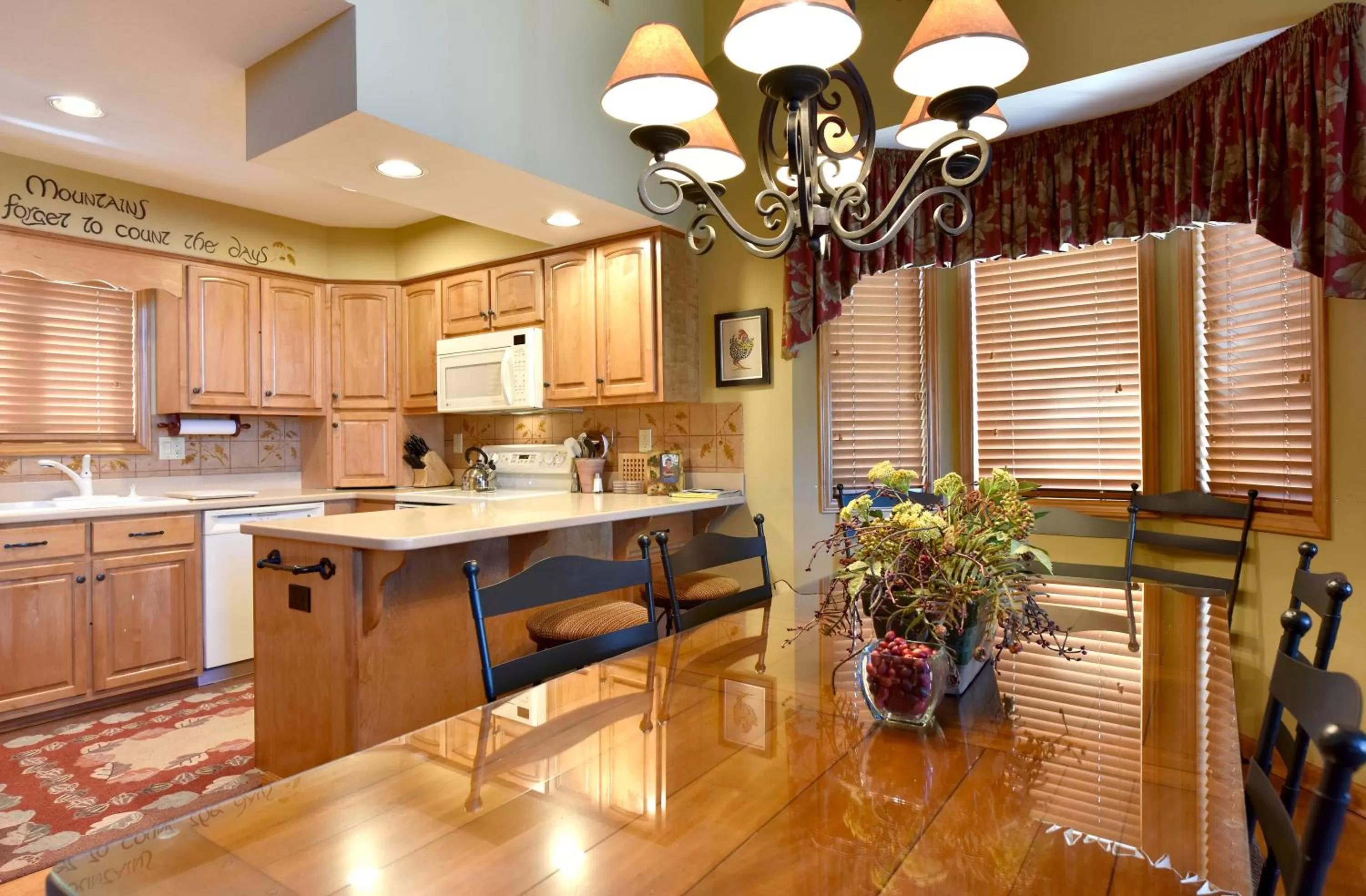 Kitchen or kitchenette, Kitchen/Kitchenette in Chetola Resort Condominiums