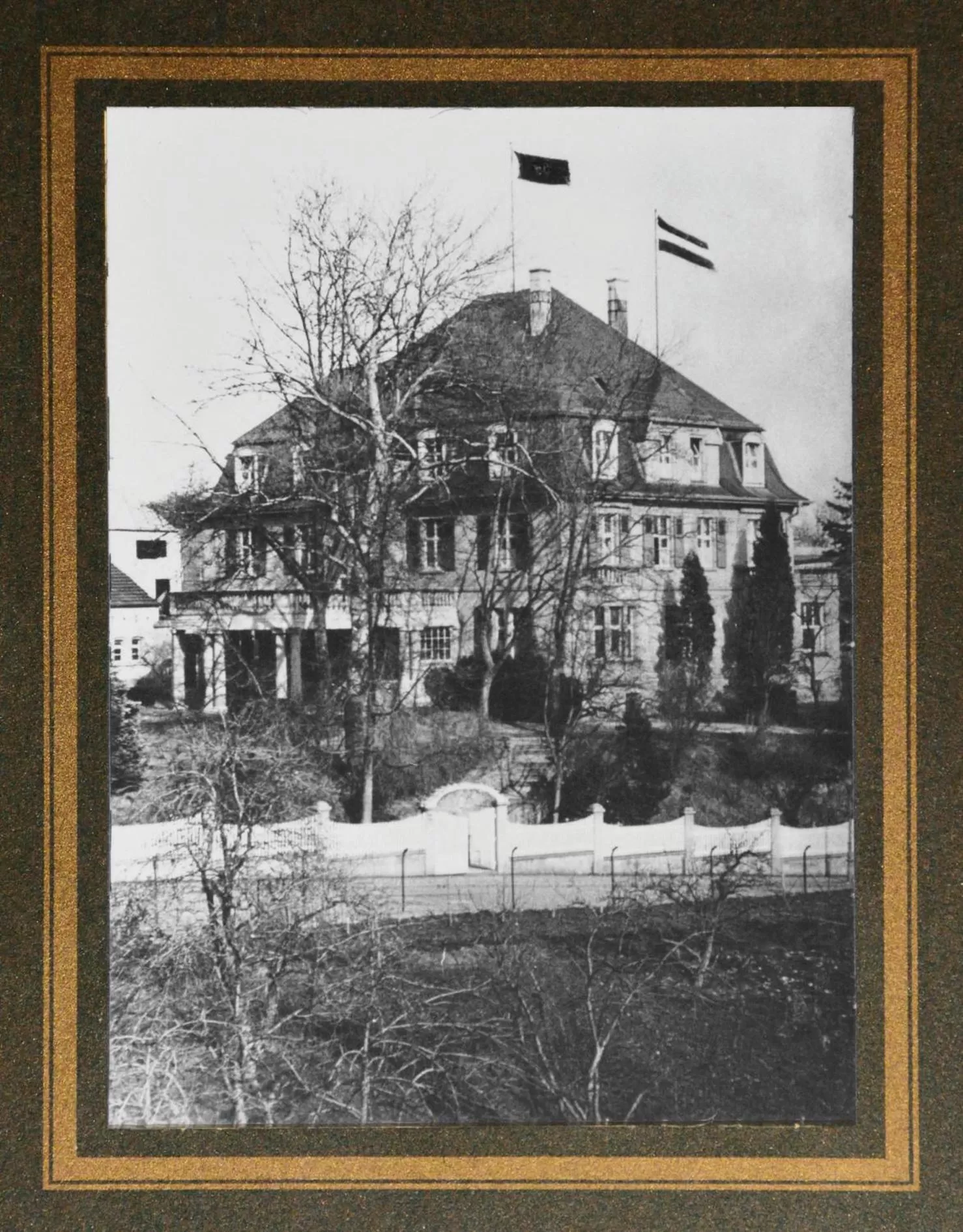 Property building in Villa Oranien