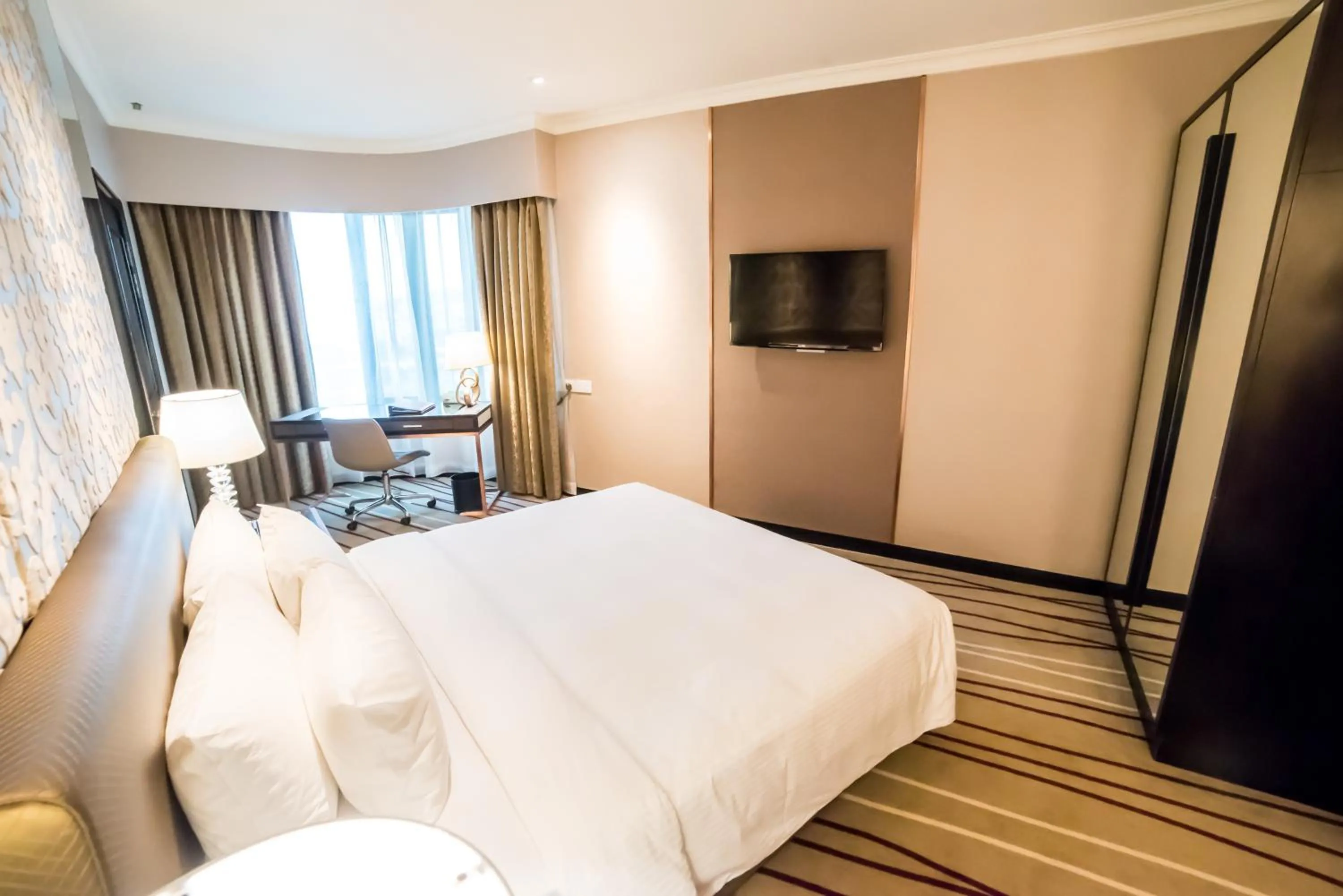 TV and multimedia, Bed in Dorsett Kuala Lumpur