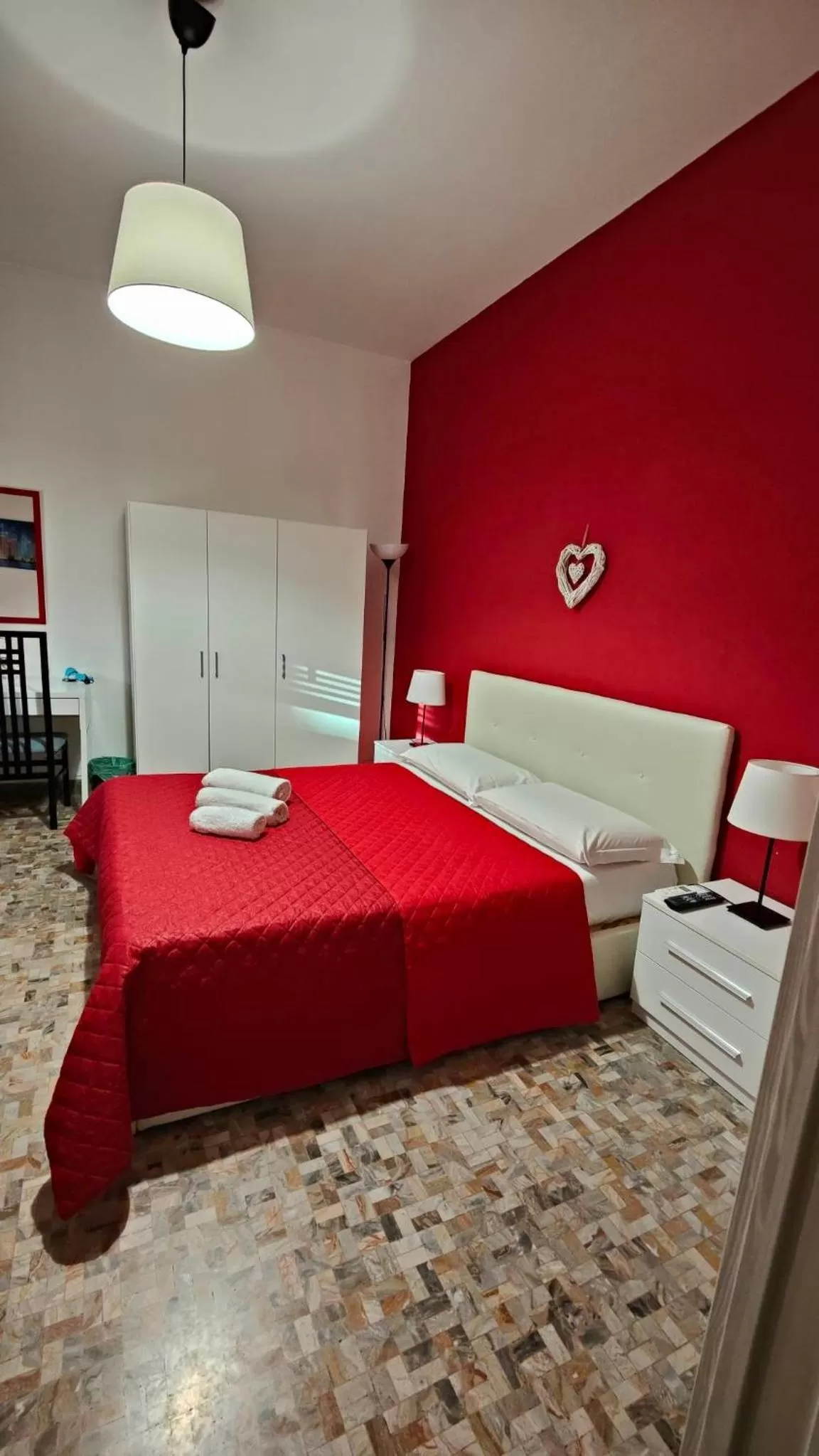 Bed in Etnea glamour house