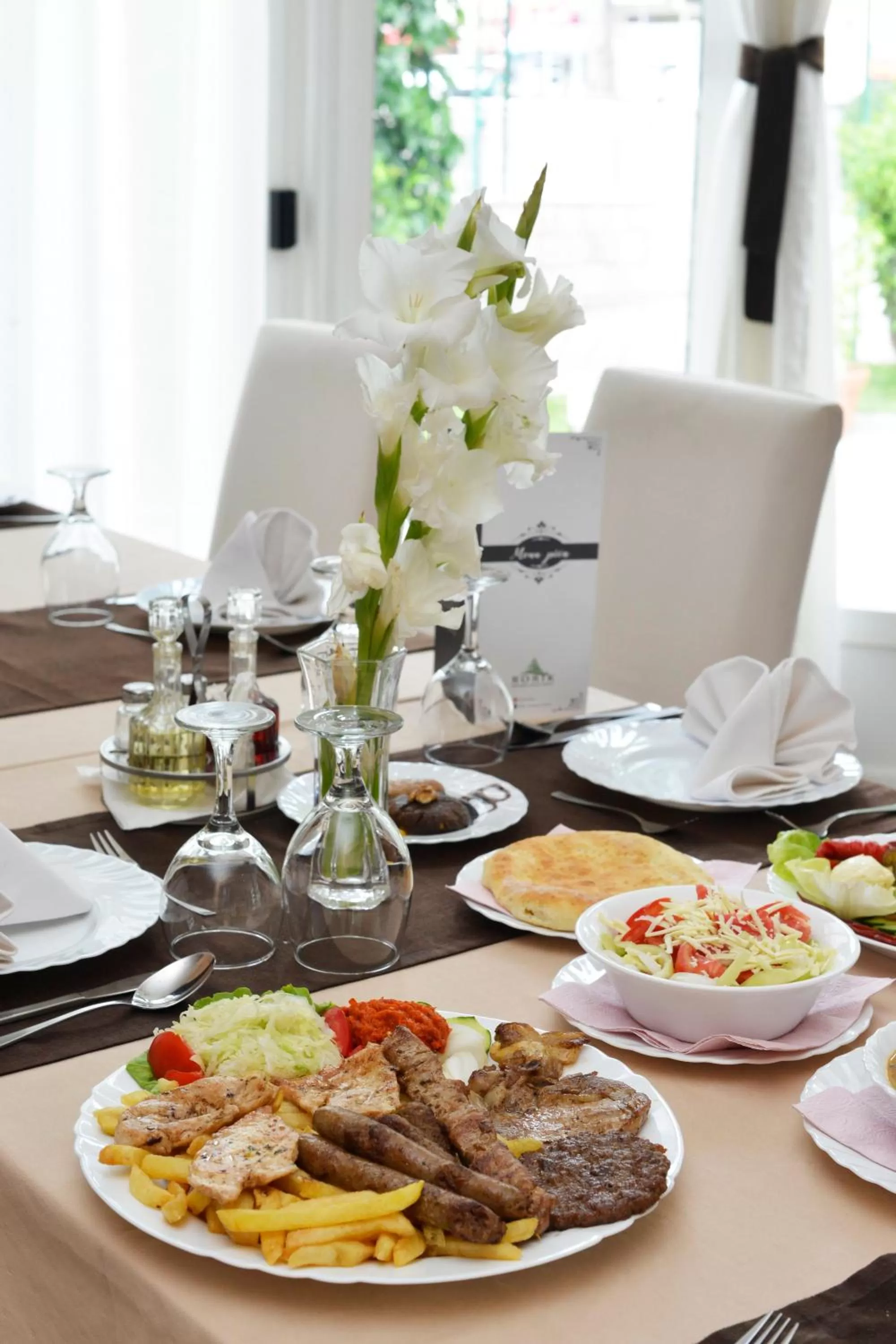 Breakfast in Motel Borik