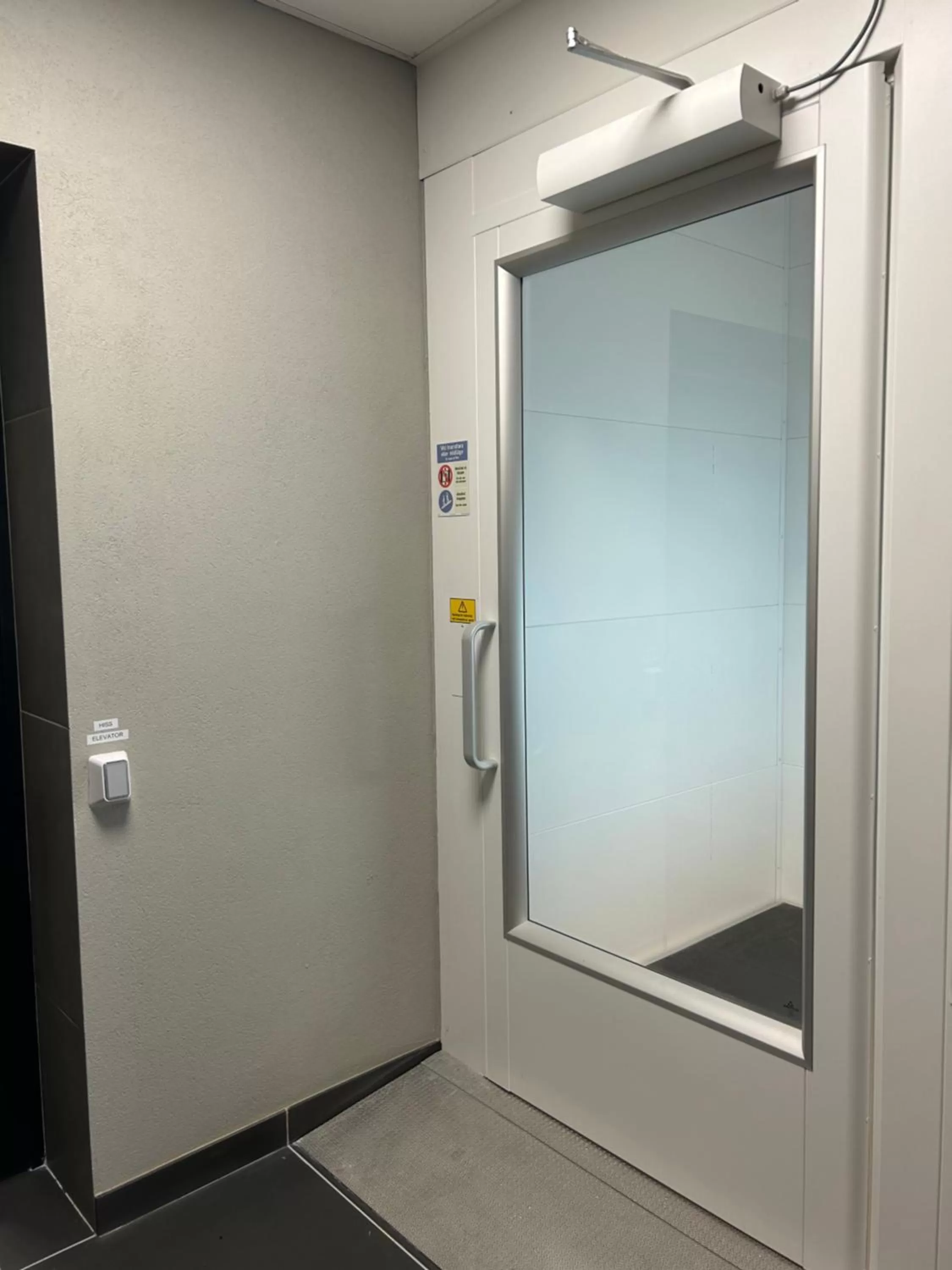 elevator in Solstickan Hotell & Vandrarhem