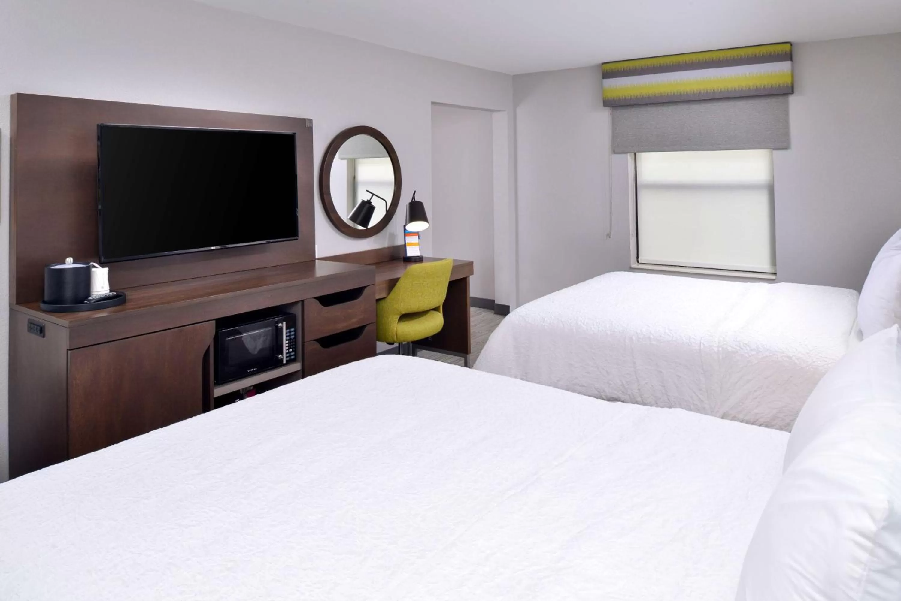 Bedroom, Bed in Hampton Inn LaPorte