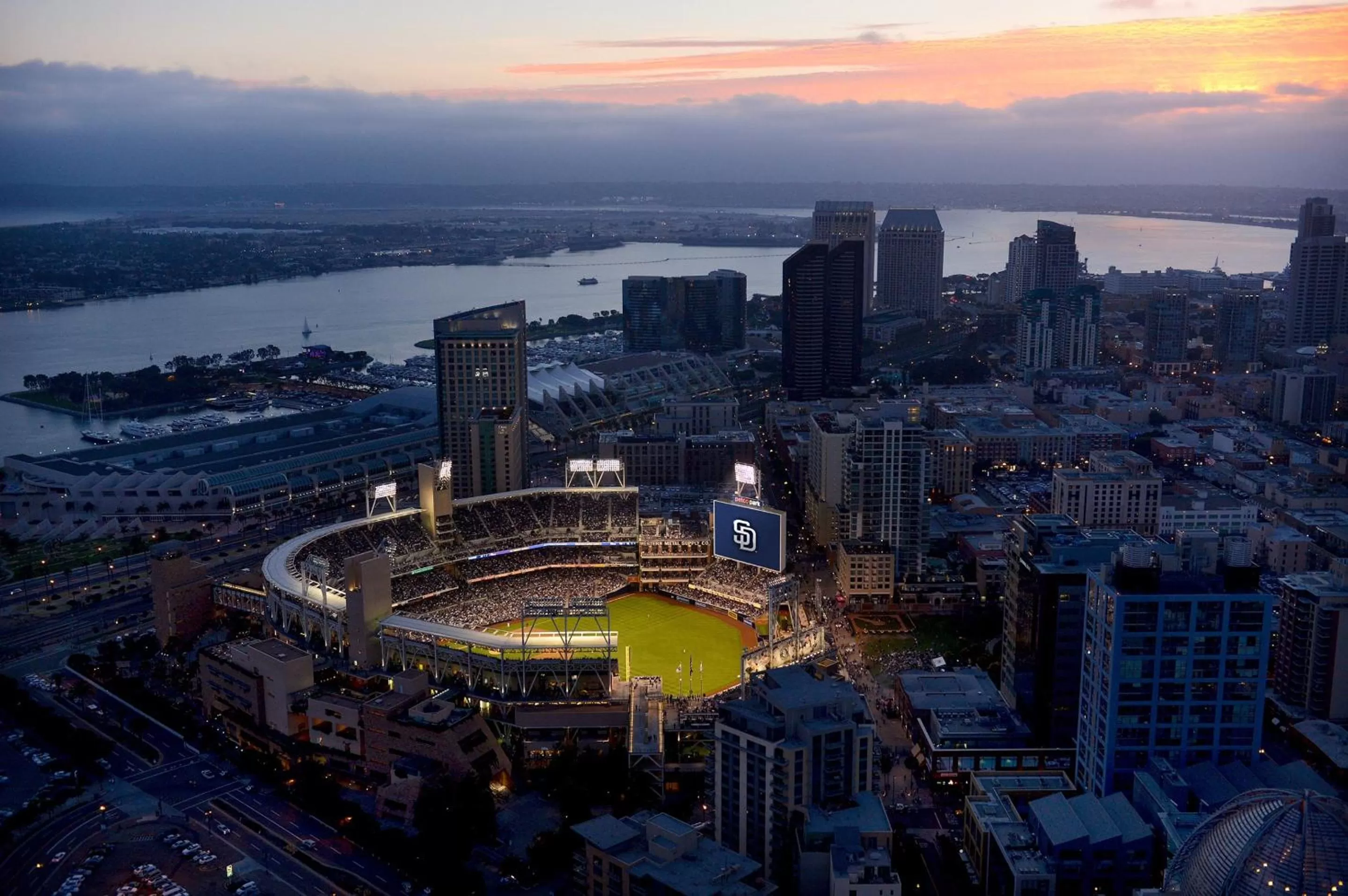 Area and facilities in Omni San Diego Hotel at the Ballpark