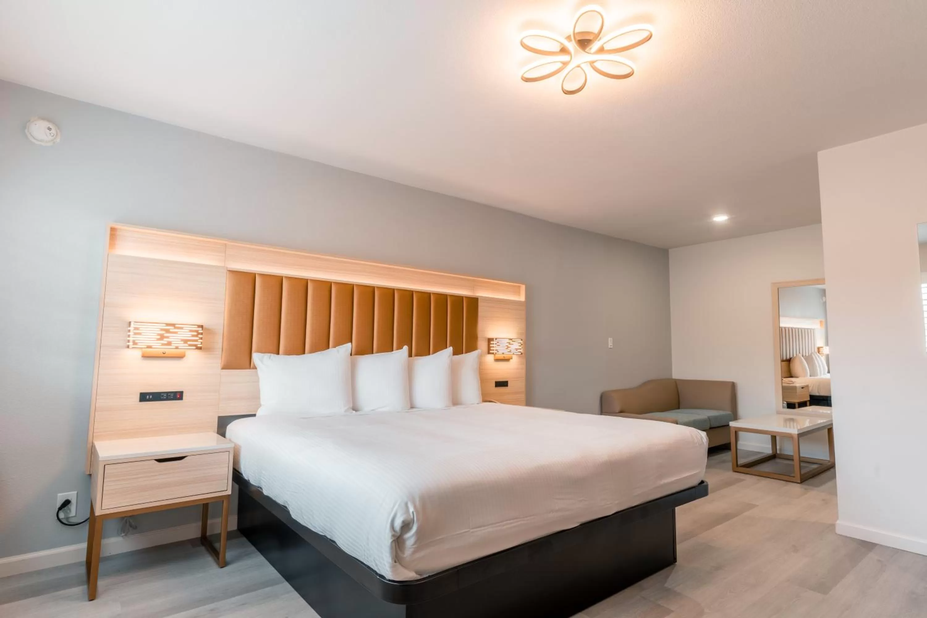 Bed in Inn on Broadway