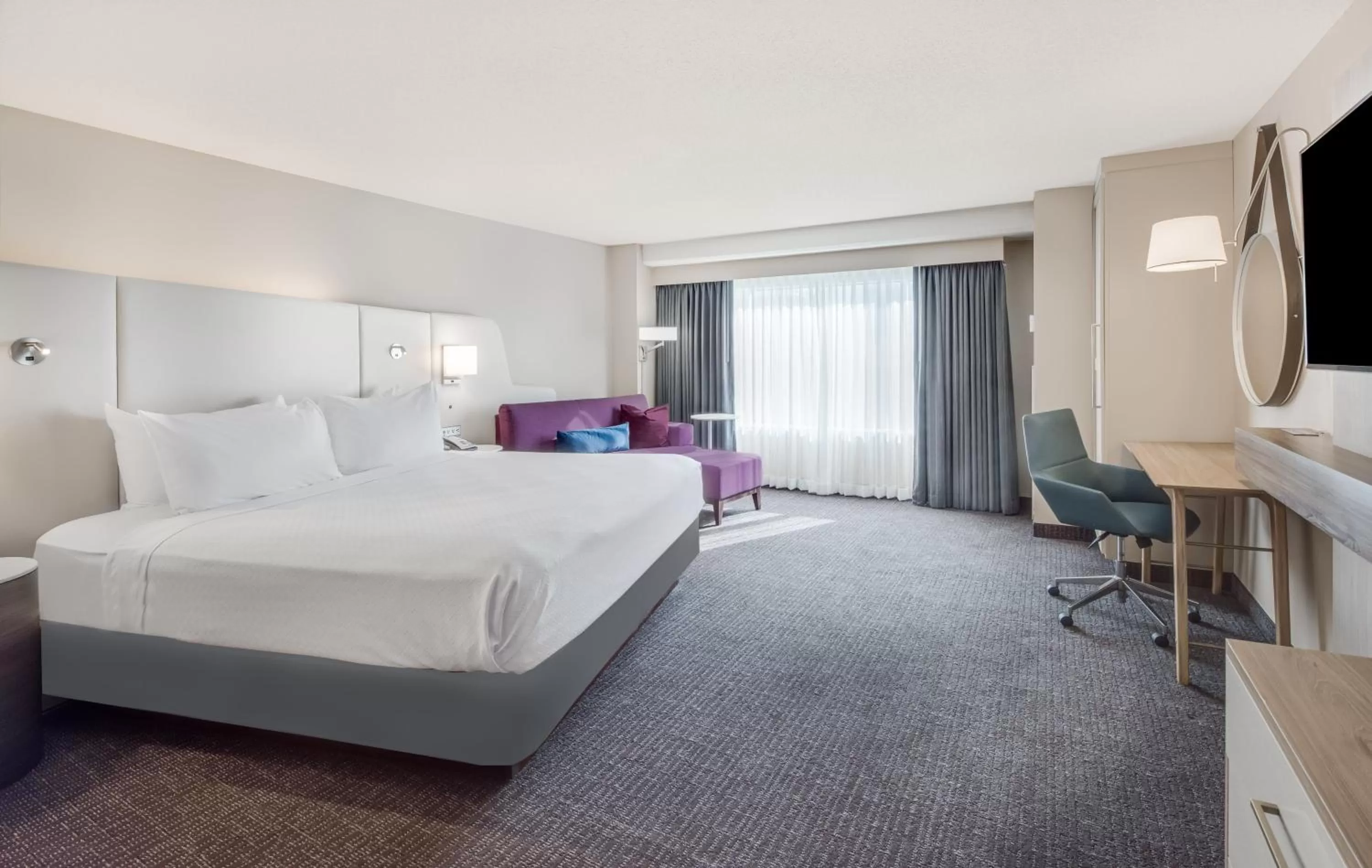 Photo of the whole room, Bed in Crowne Plaza Cleveland at Playhouse Square by IHG