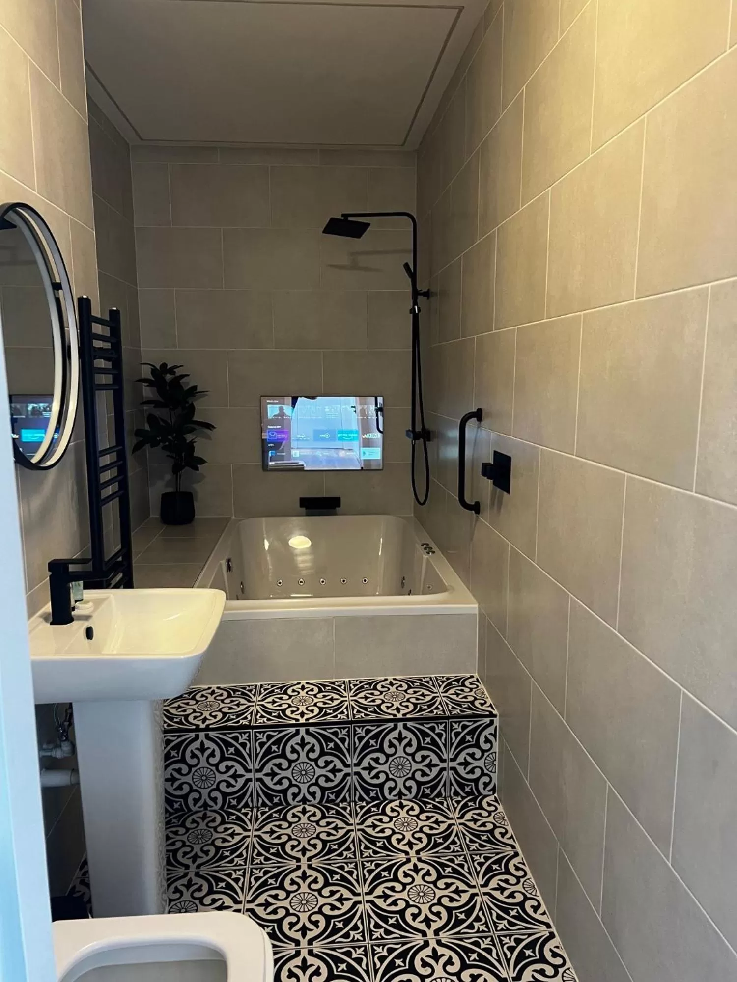 Bathroom in Spire Accommodations Ltd