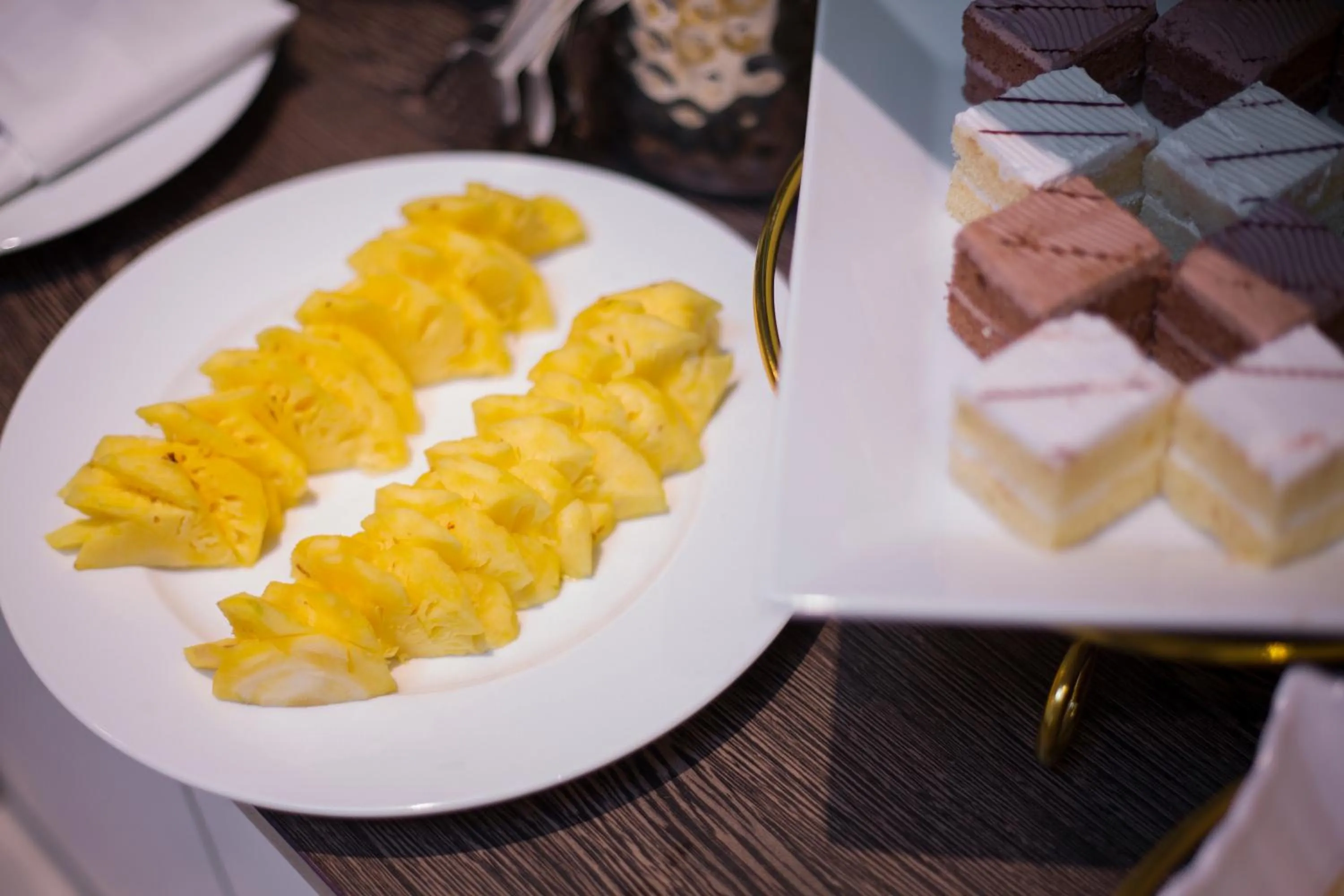 Food and drinks in Galliot Central Hotel