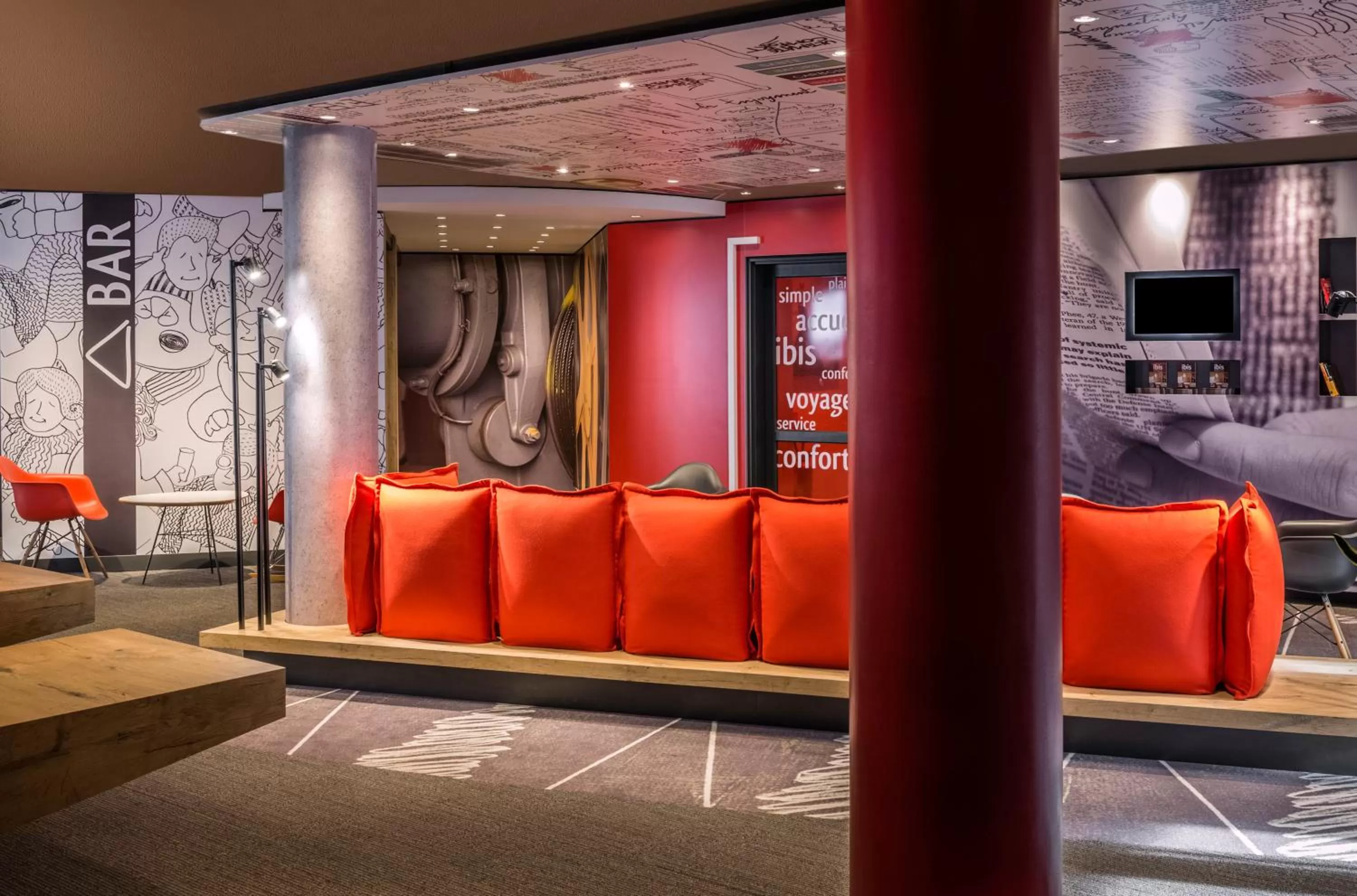 Lobby or reception in ibis Paris La Defense Courbevoie