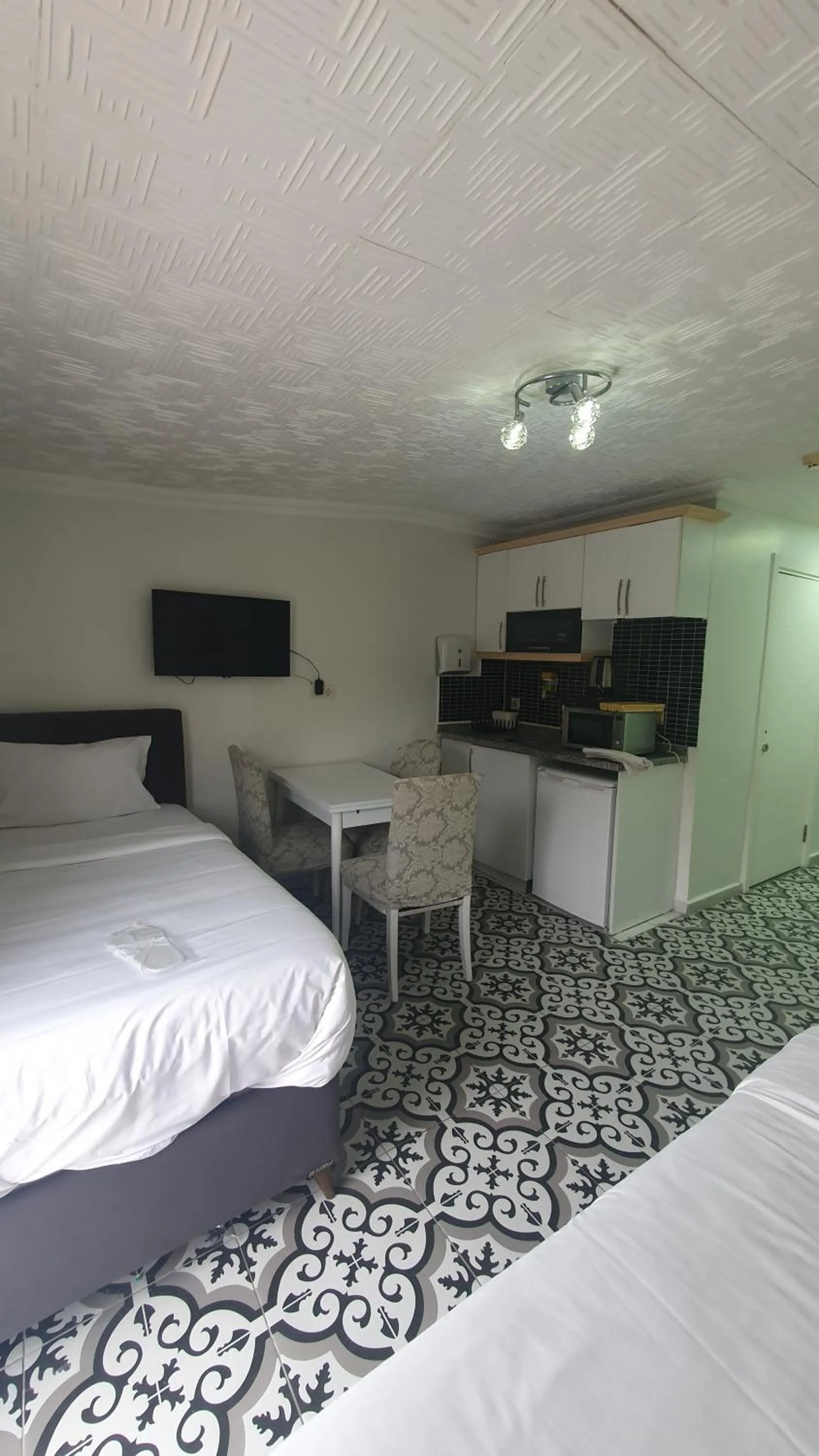 TV and multimedia, Bed in Lemon Residence