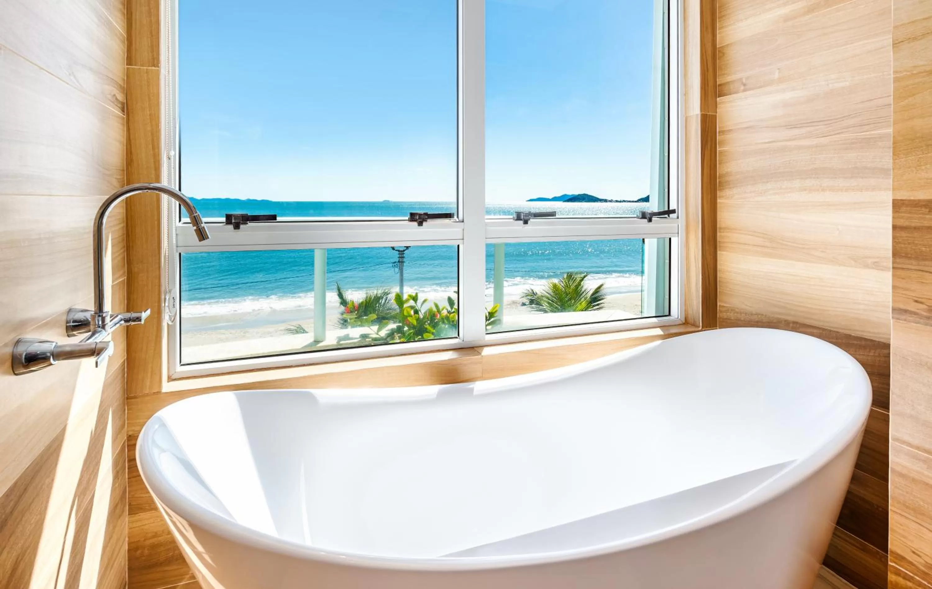 Bathroom in Palace Praia Hotel