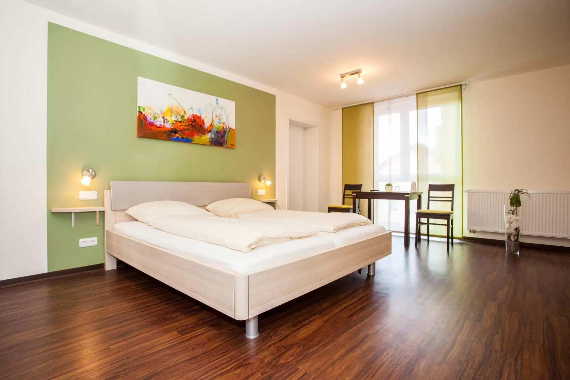 Photo of the whole room, Bed in Frühstückshotel Landgasthof Kramer