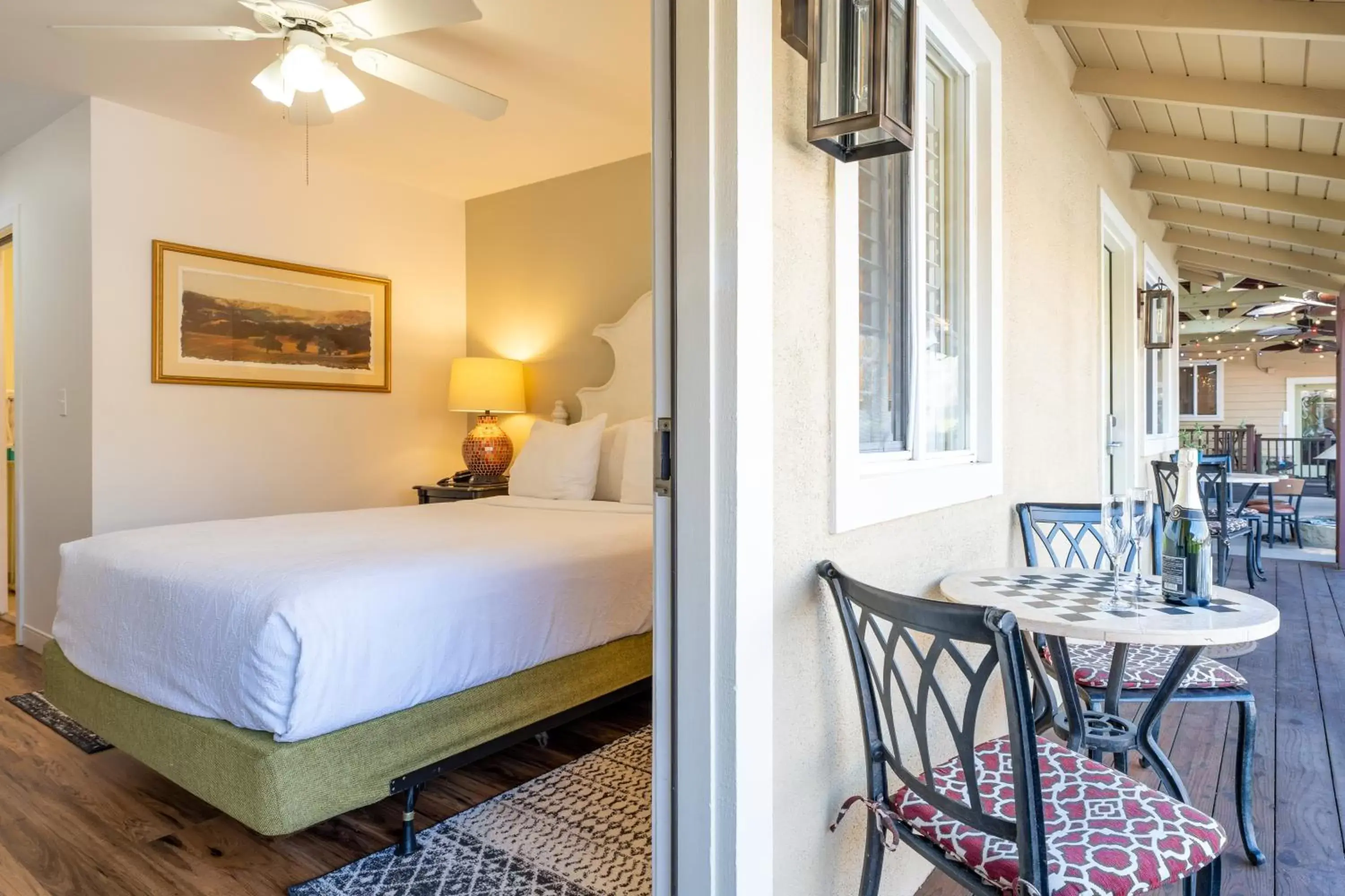 Standard Queen Room in The Inn on Pine Standard Queen Room in The Inn on Pine