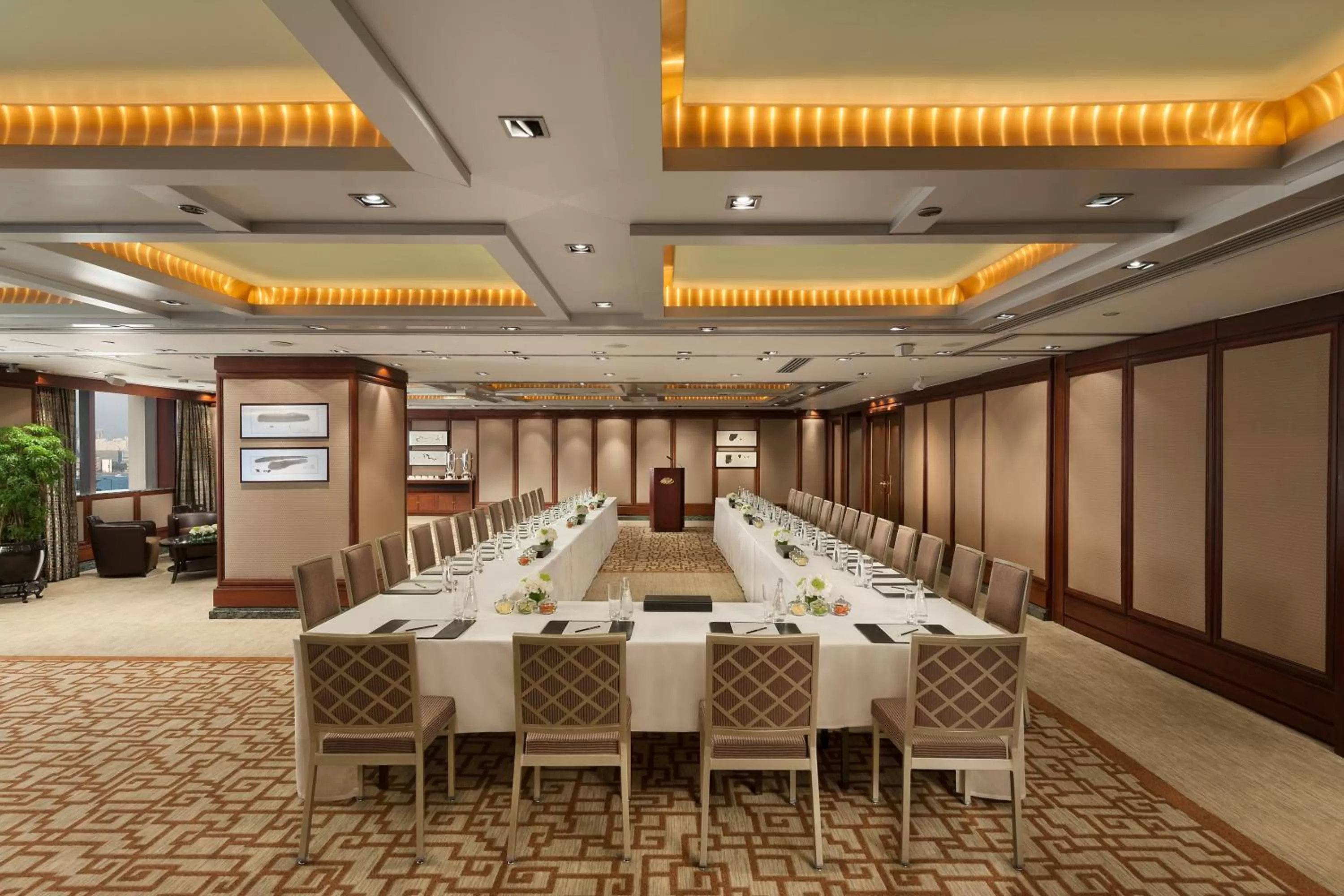 Business facilities in Mandarin Oriental, Hong Kong