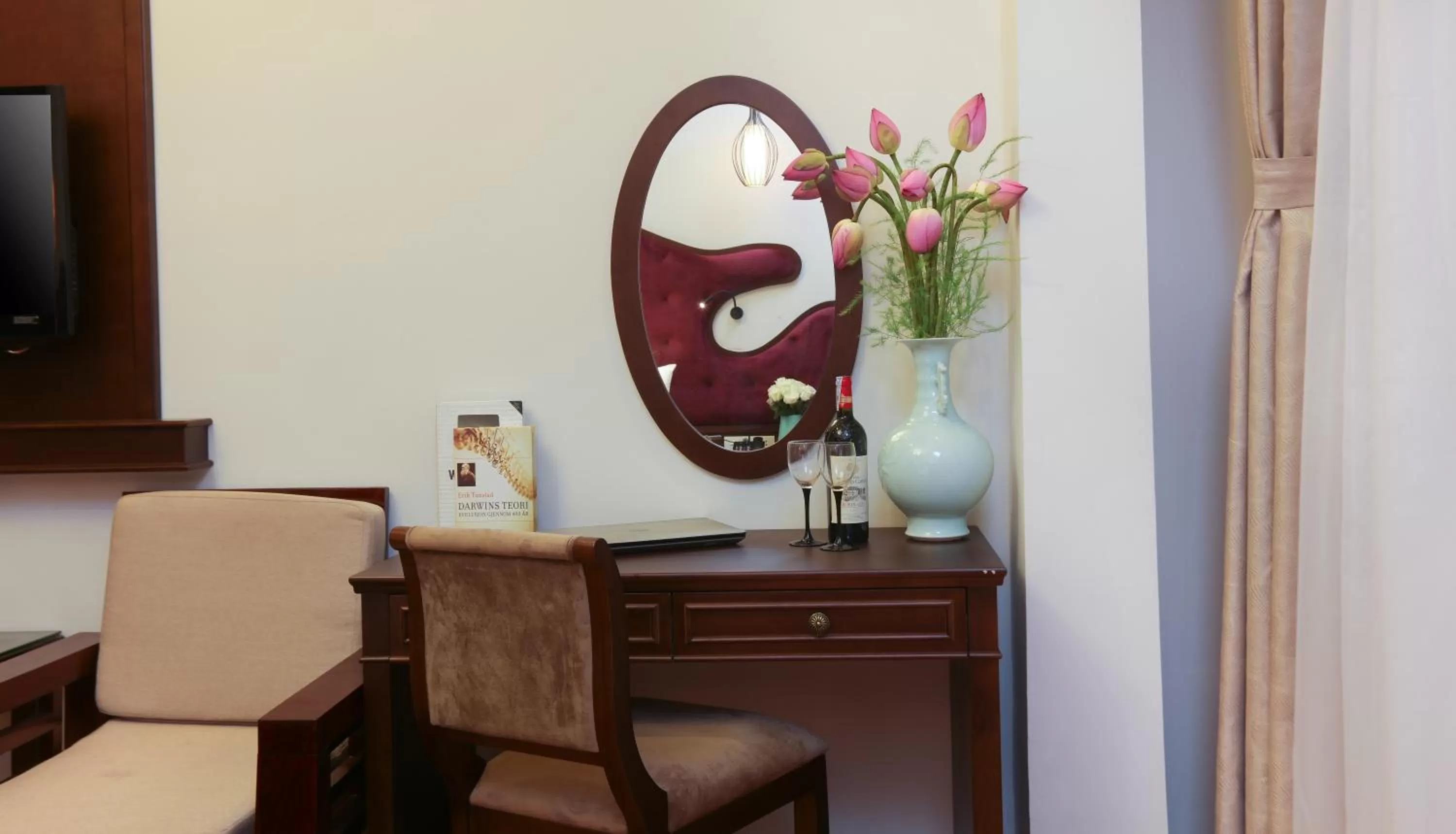 Business facilities in Labevie Hotel