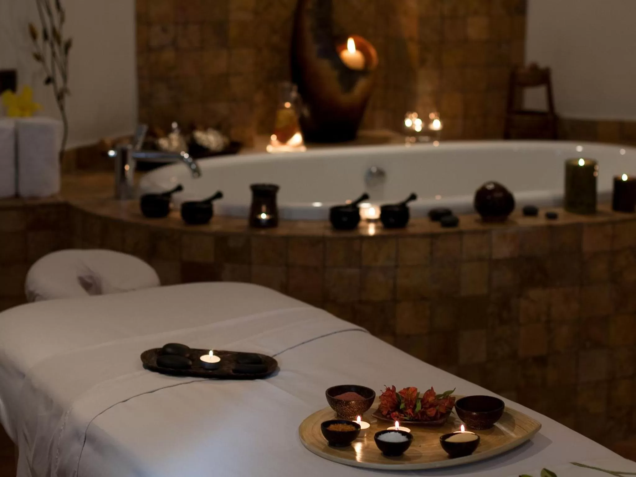 Massage in Guaycura Boutique Hotel, Beach Club & Spa