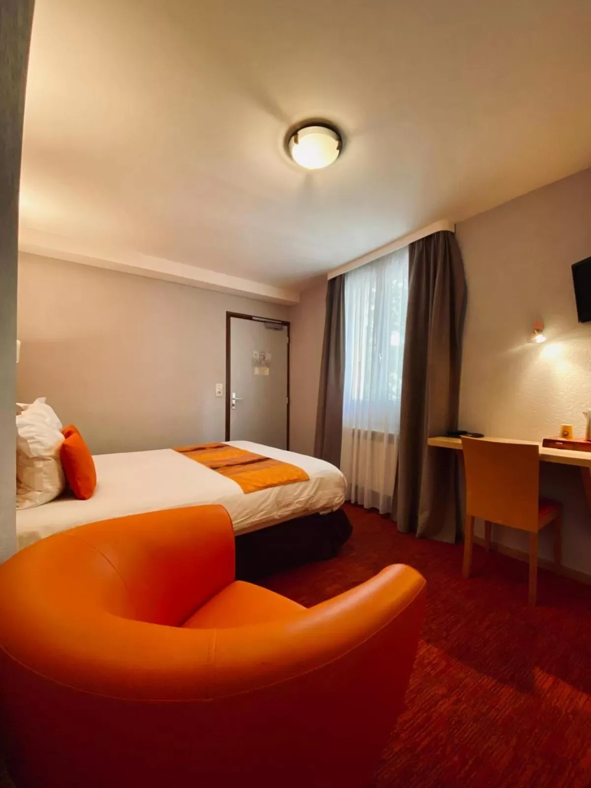 Photo of the whole room in La Terrasse Fleurie, Logis, Hôtel et Restaurant