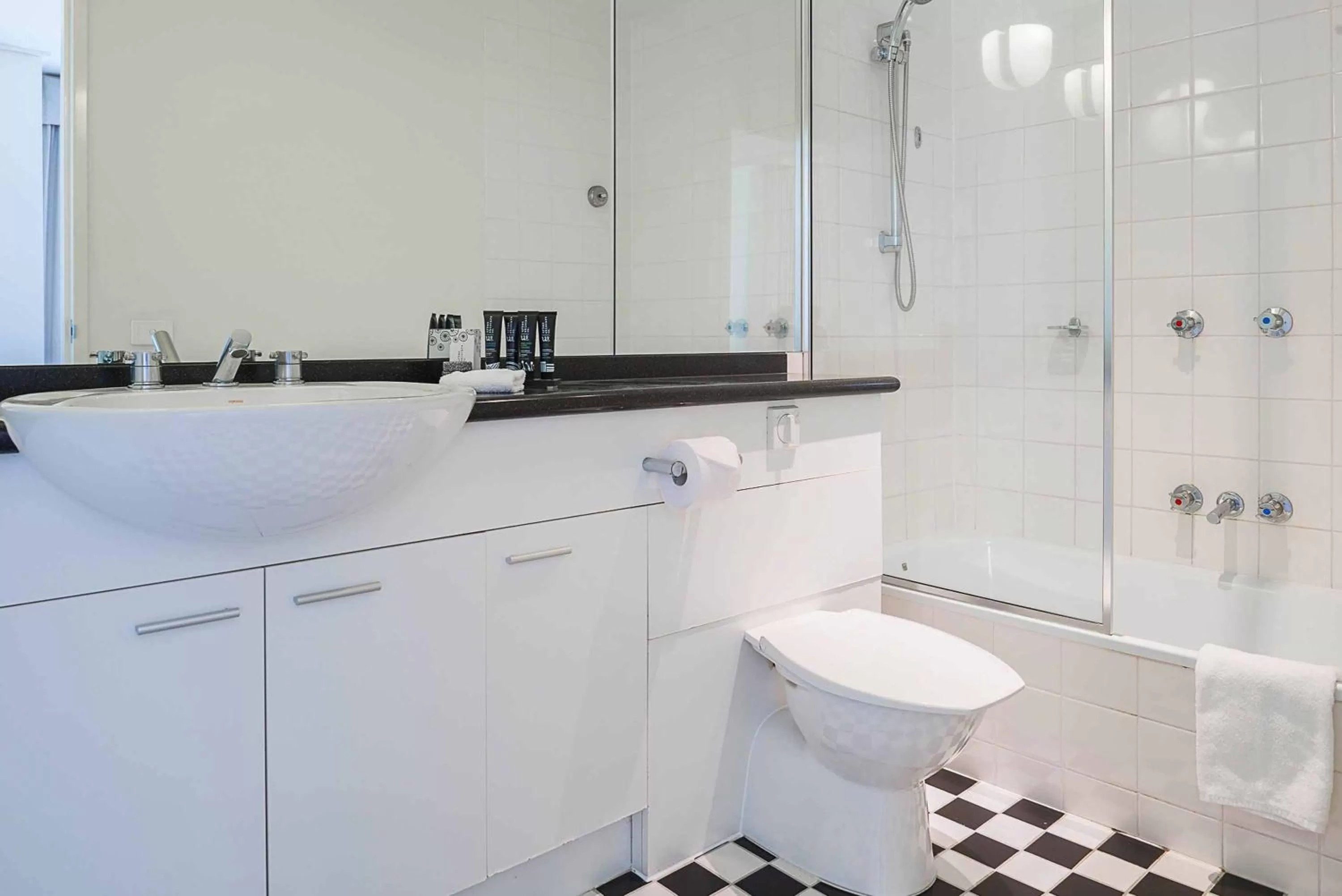 Bathroom in Mantra on Jolimont Melbourne