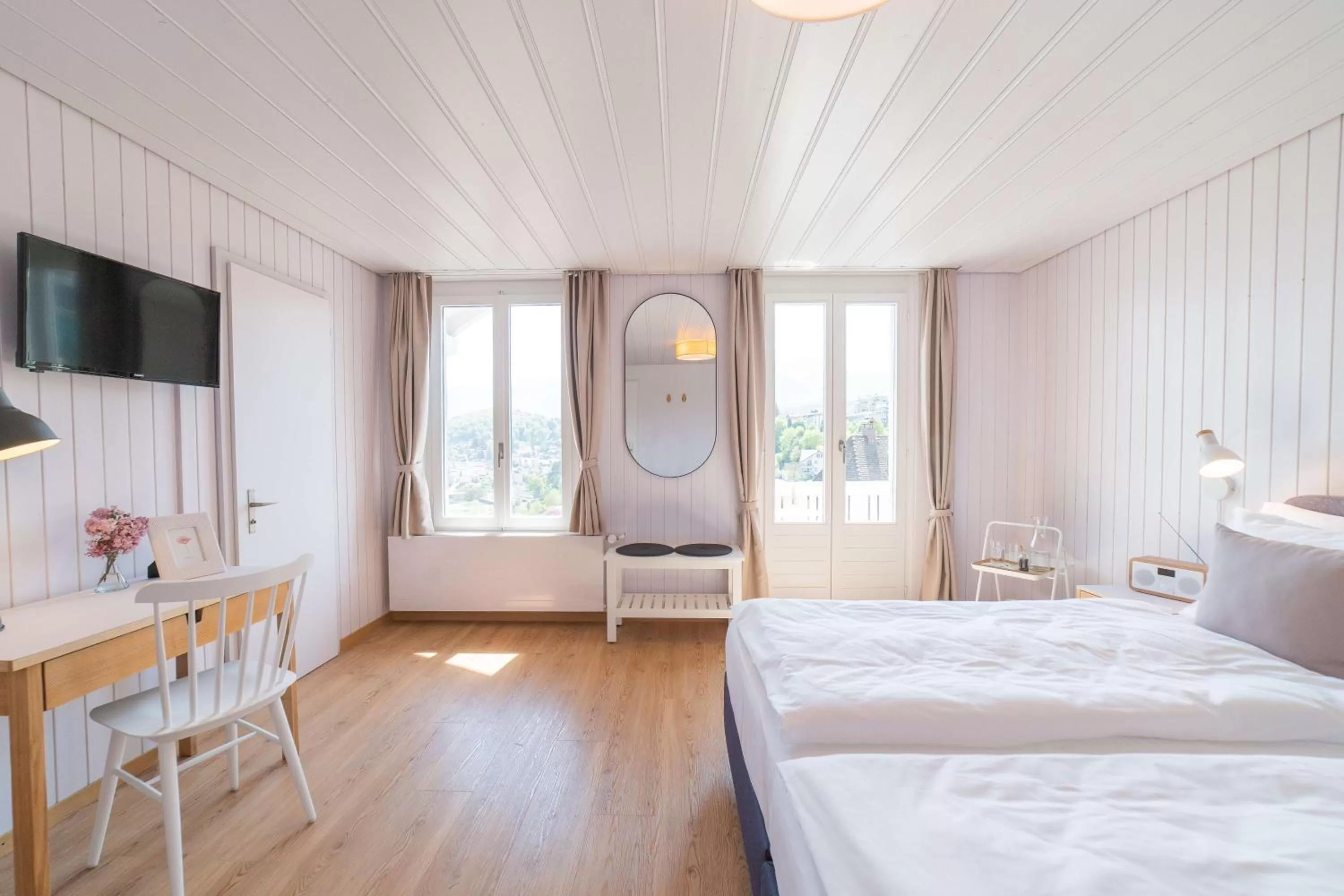 Family Room with Lake View in la belle vue Boutique Hotel & Café