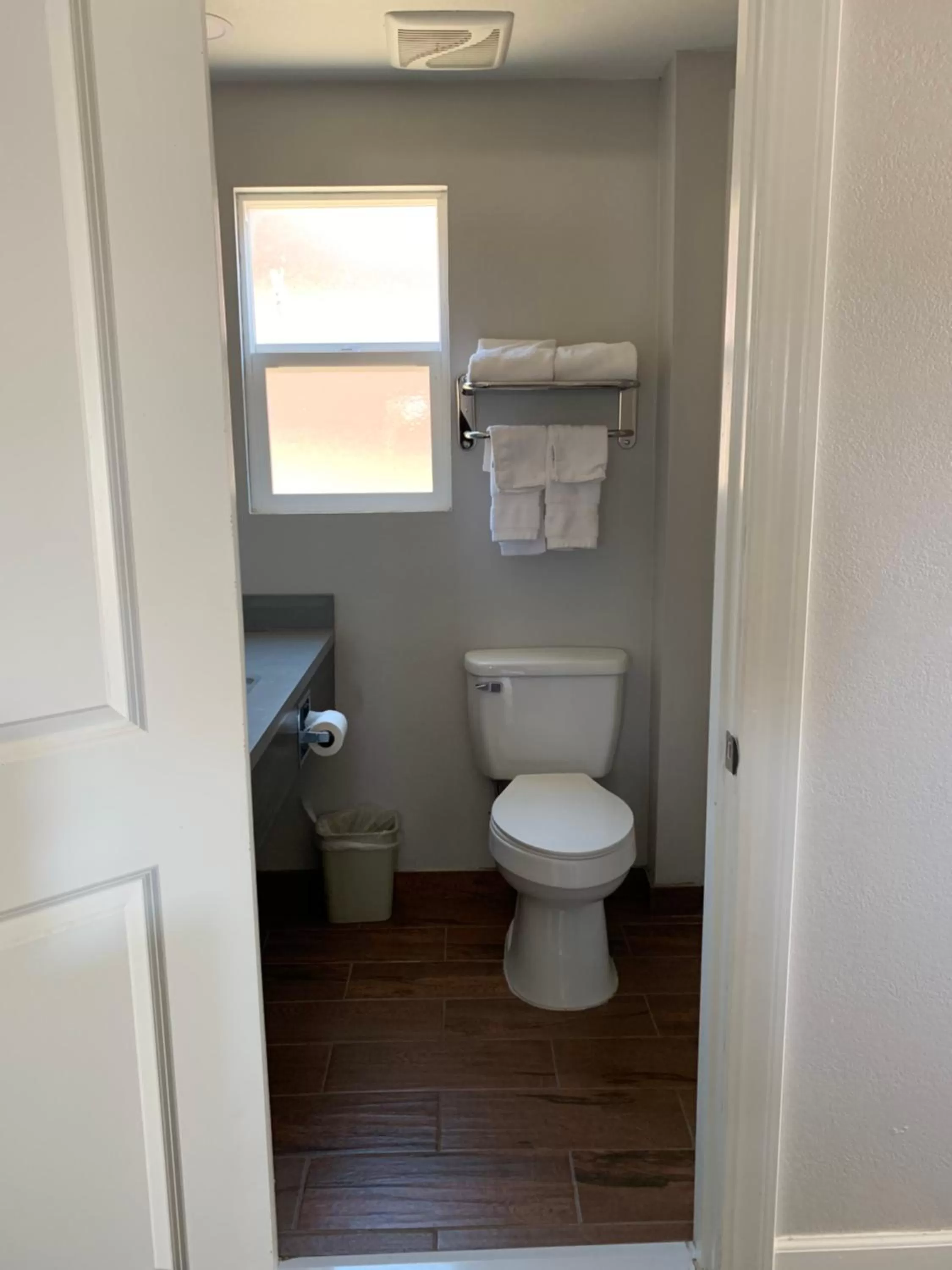 Toilet in Bestway Inn